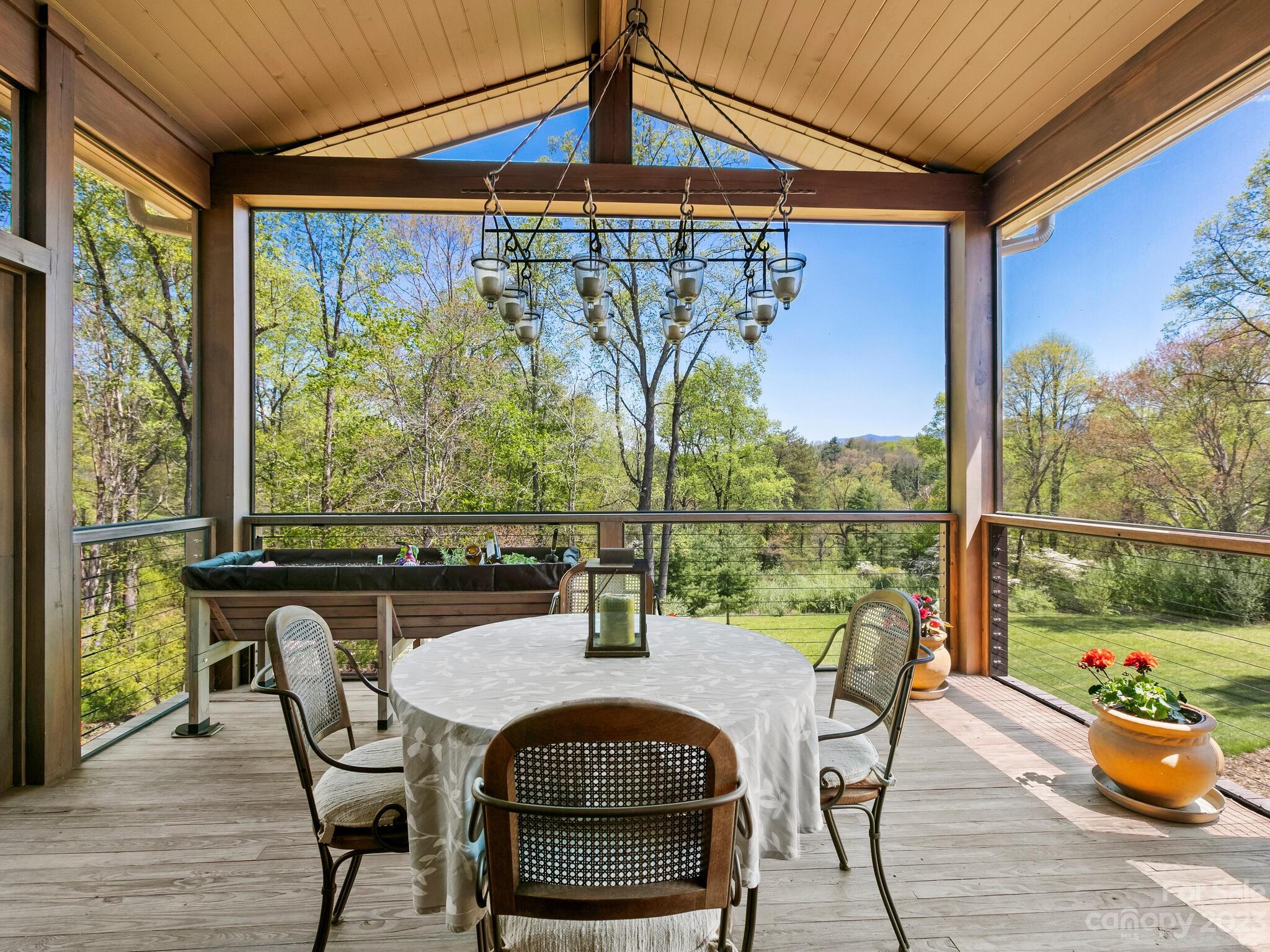 Sovereign Oaks - Residential