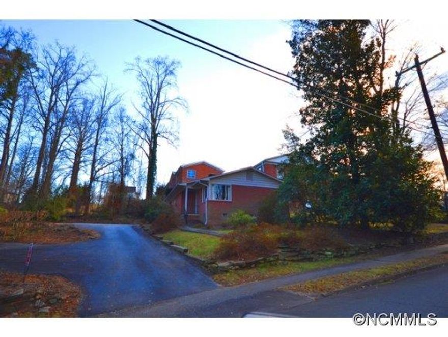 This property was originally a home turned into a doctor's office, and is zoned for either. The downtown location is fantastic! Walk to everything! A new heat pump will be installed prior to closing. Minutes away from the Tryon International Equestrian Center and Resort.