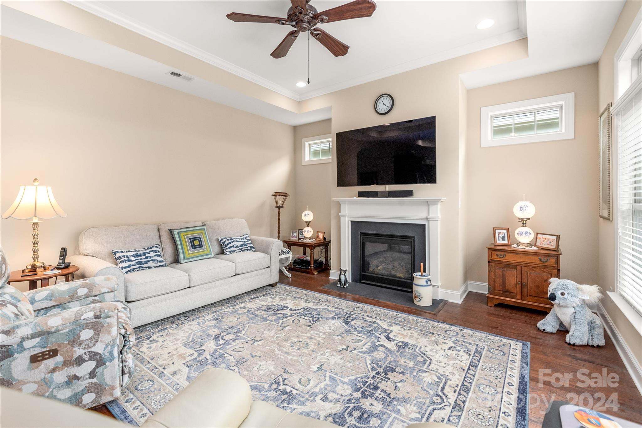 The Courtyards at Emerald Lake - Residential