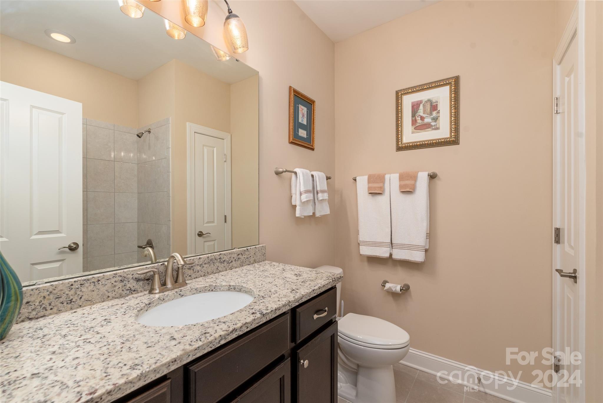 The Courtyards at Emerald Lake - Residential