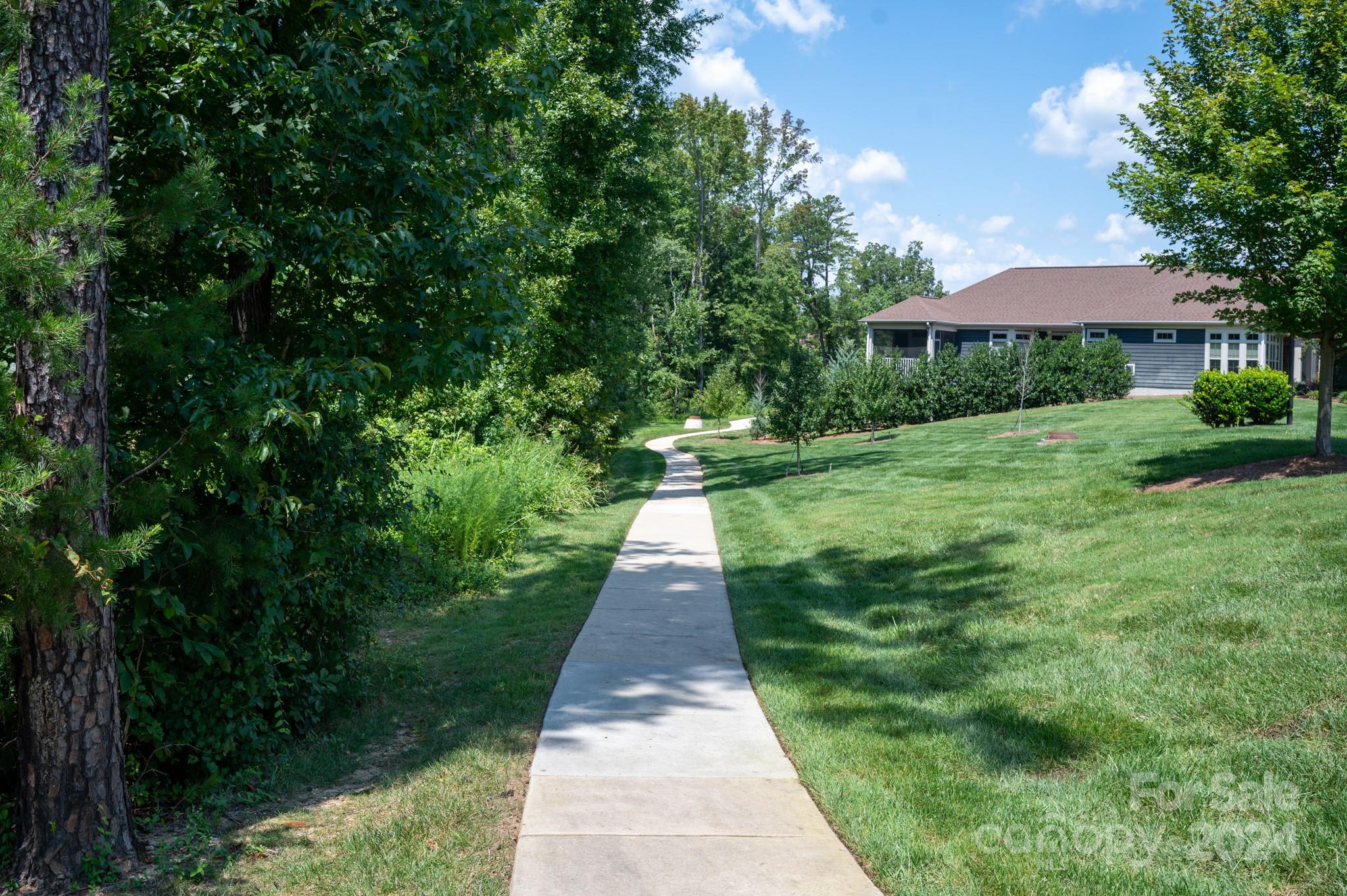 The Courtyards at Emerald Lake - Residential