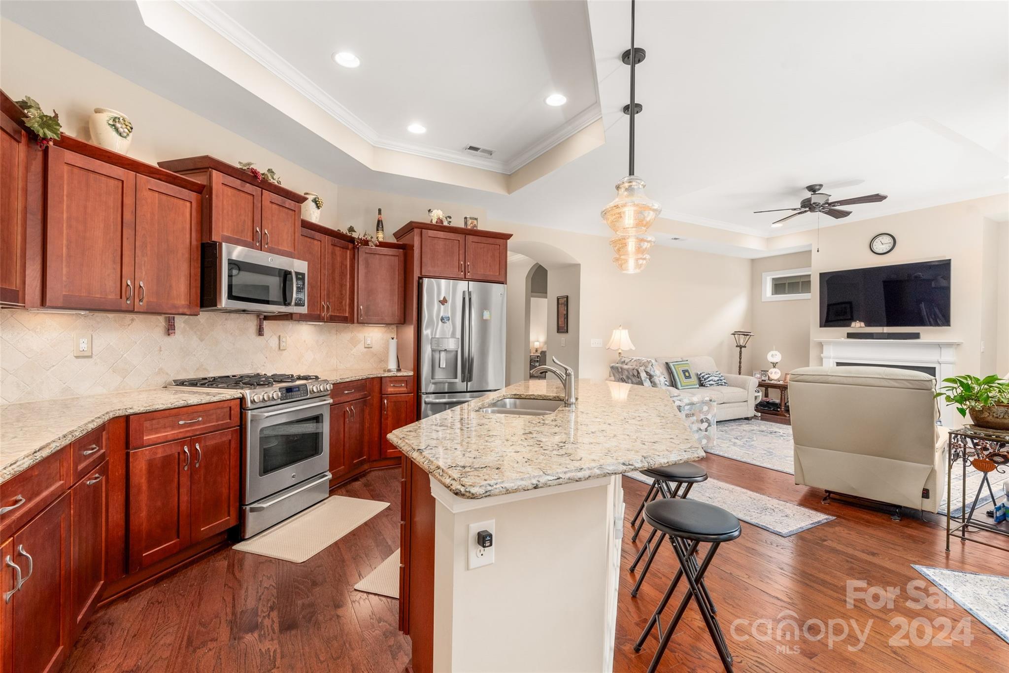 The Courtyards at Emerald Lake - Residential