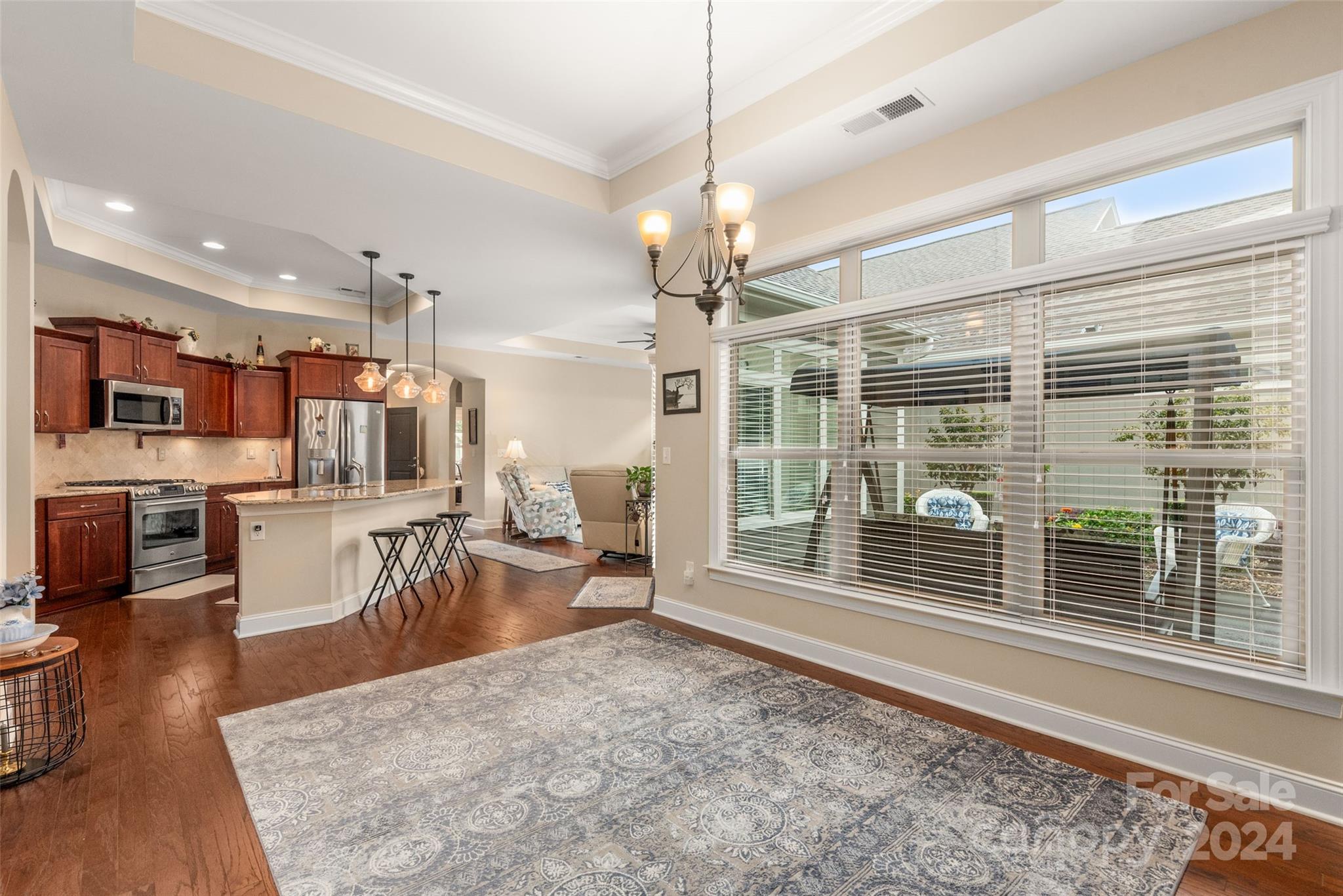 The Courtyards at Emerald Lake - Residential