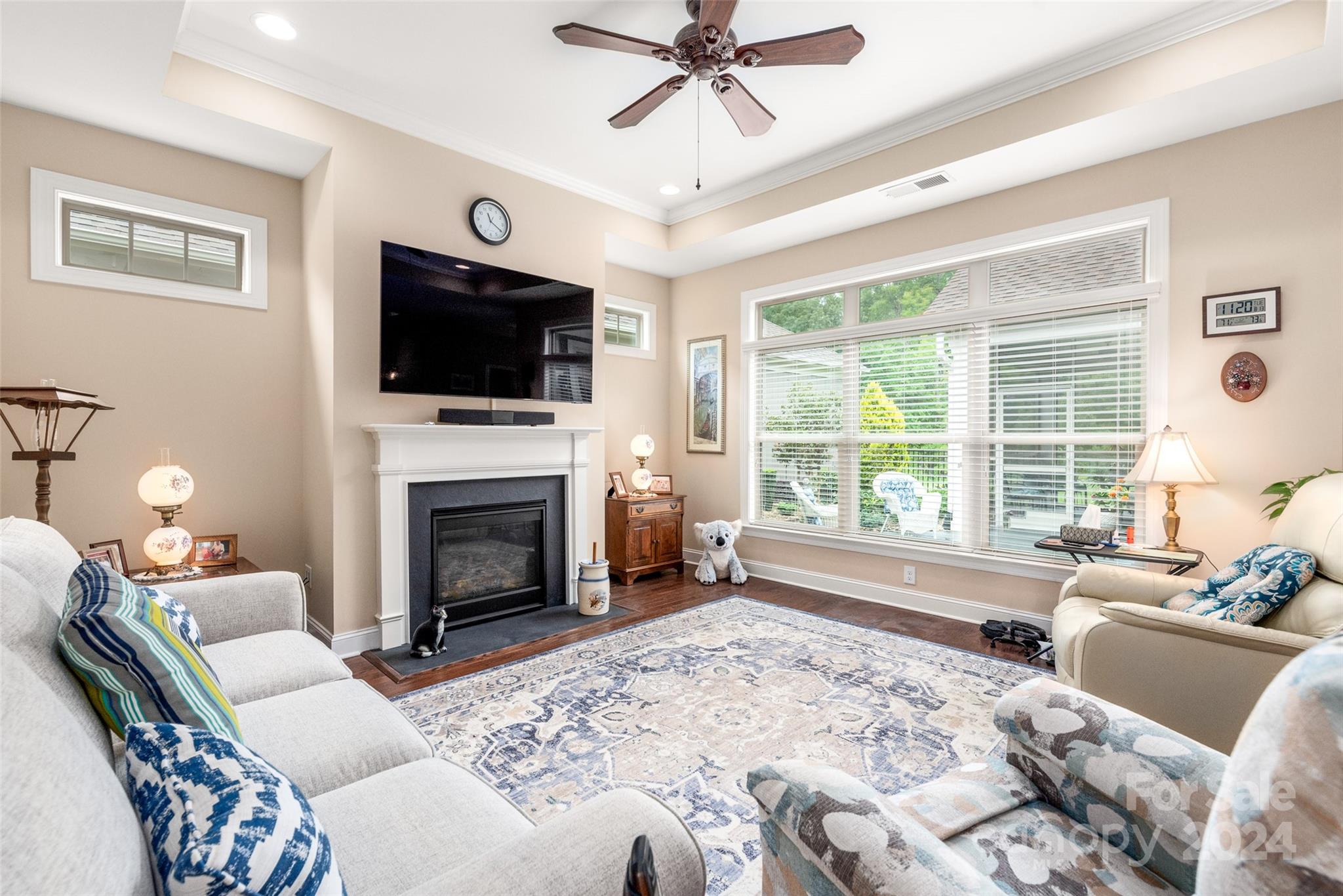 The Courtyards at Emerald Lake - Residential