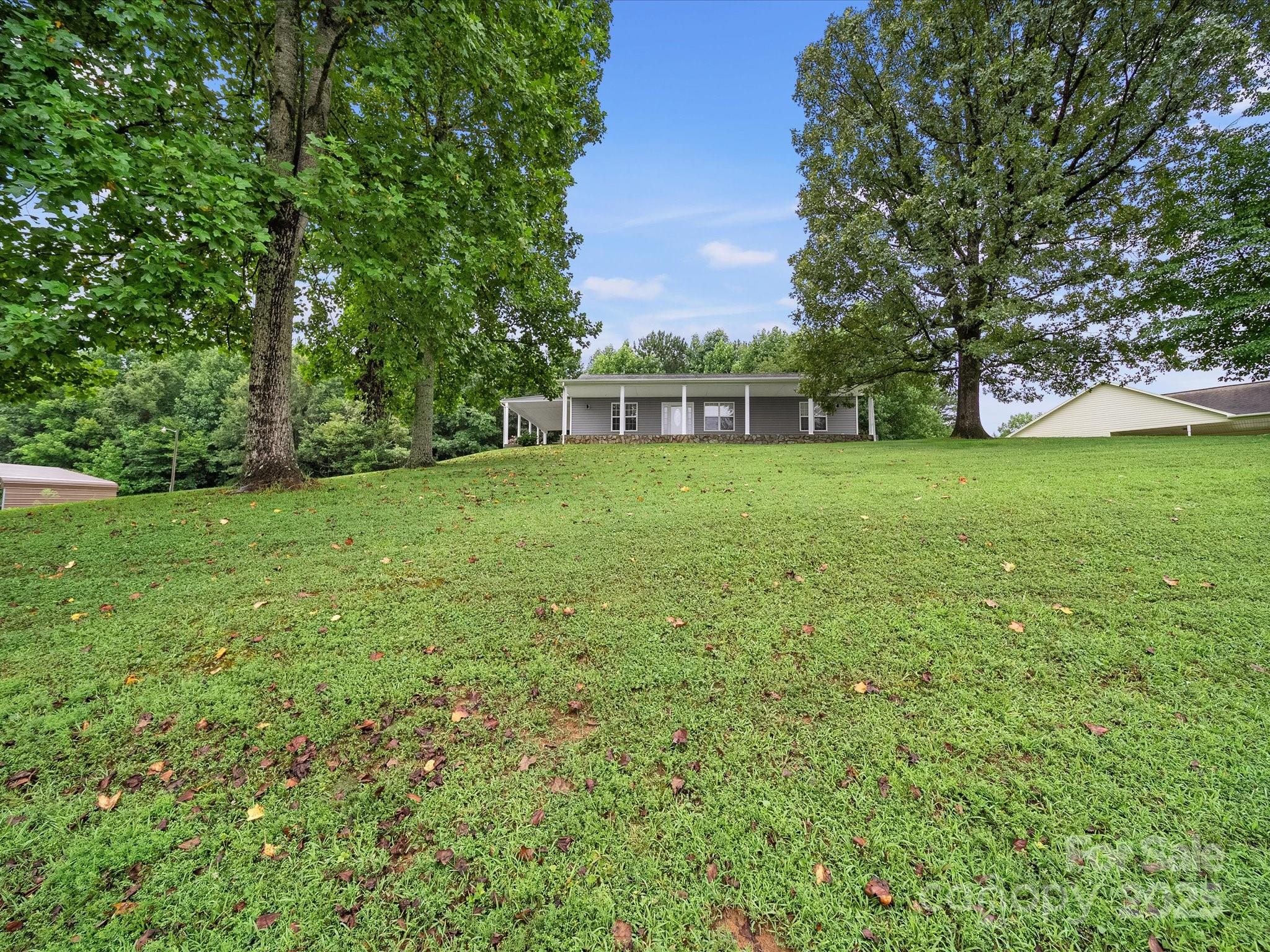 1585 Nathanial Street