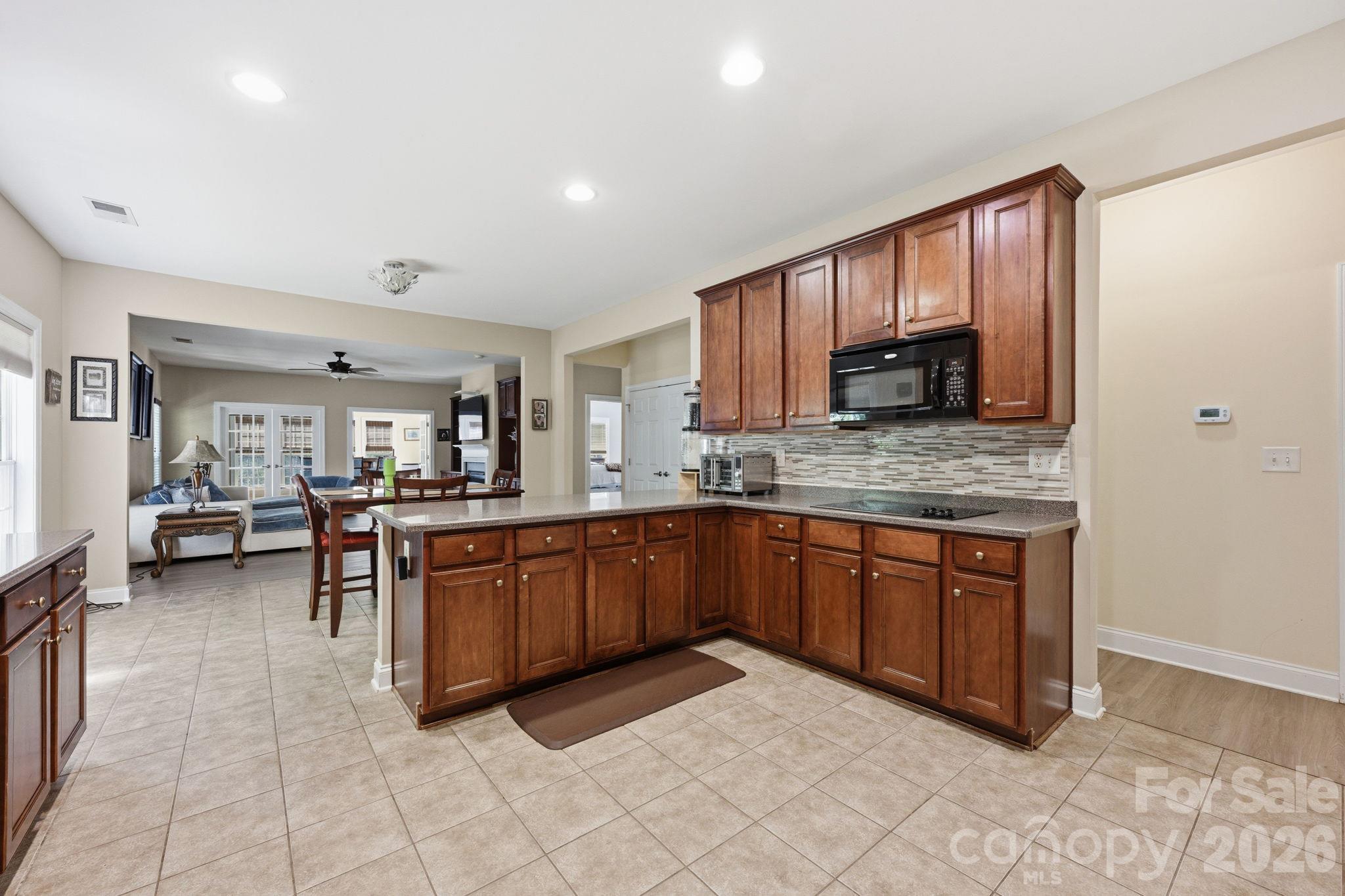 4405 Squirrel Trail Lane 26