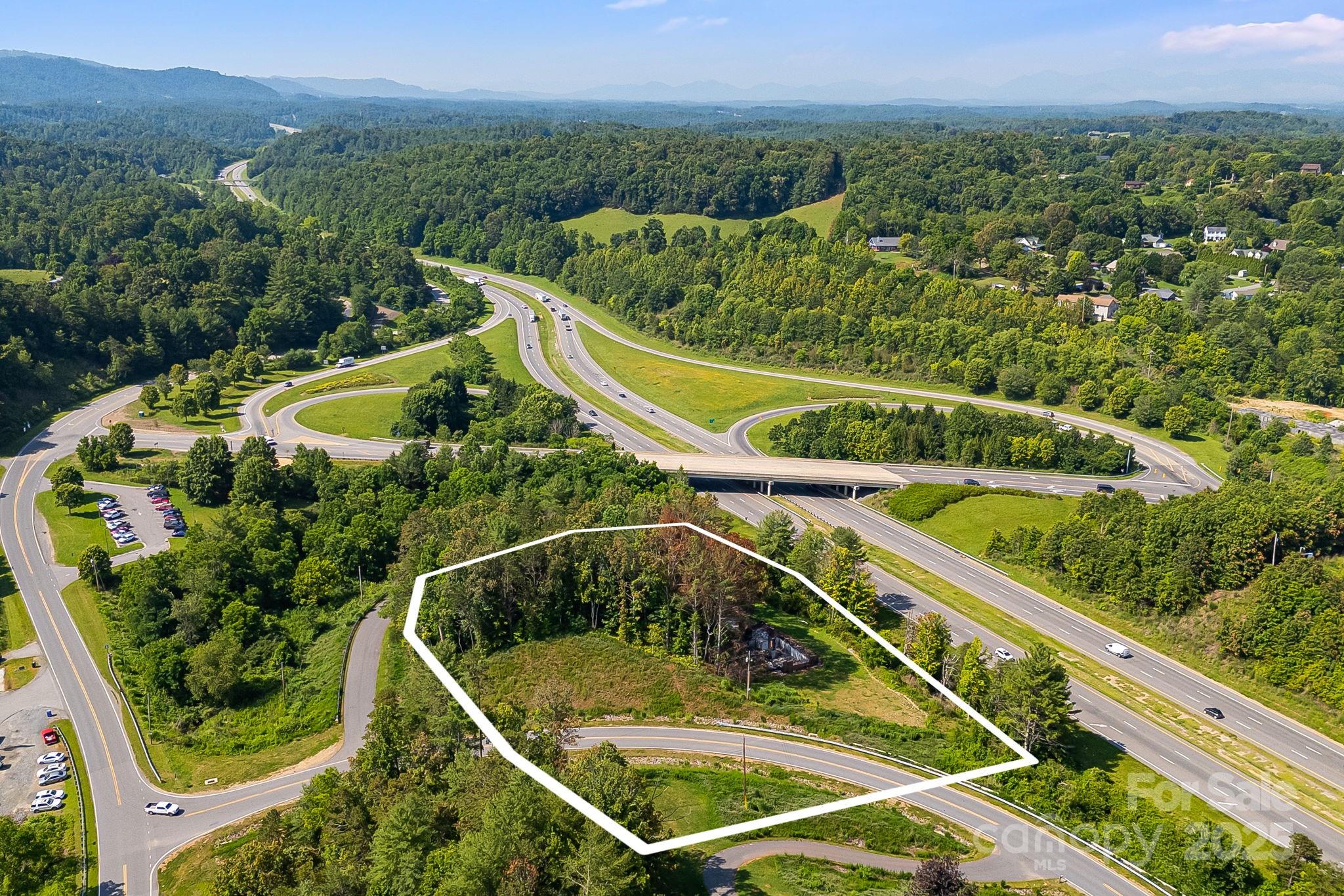 1672 Crossroads Parkway