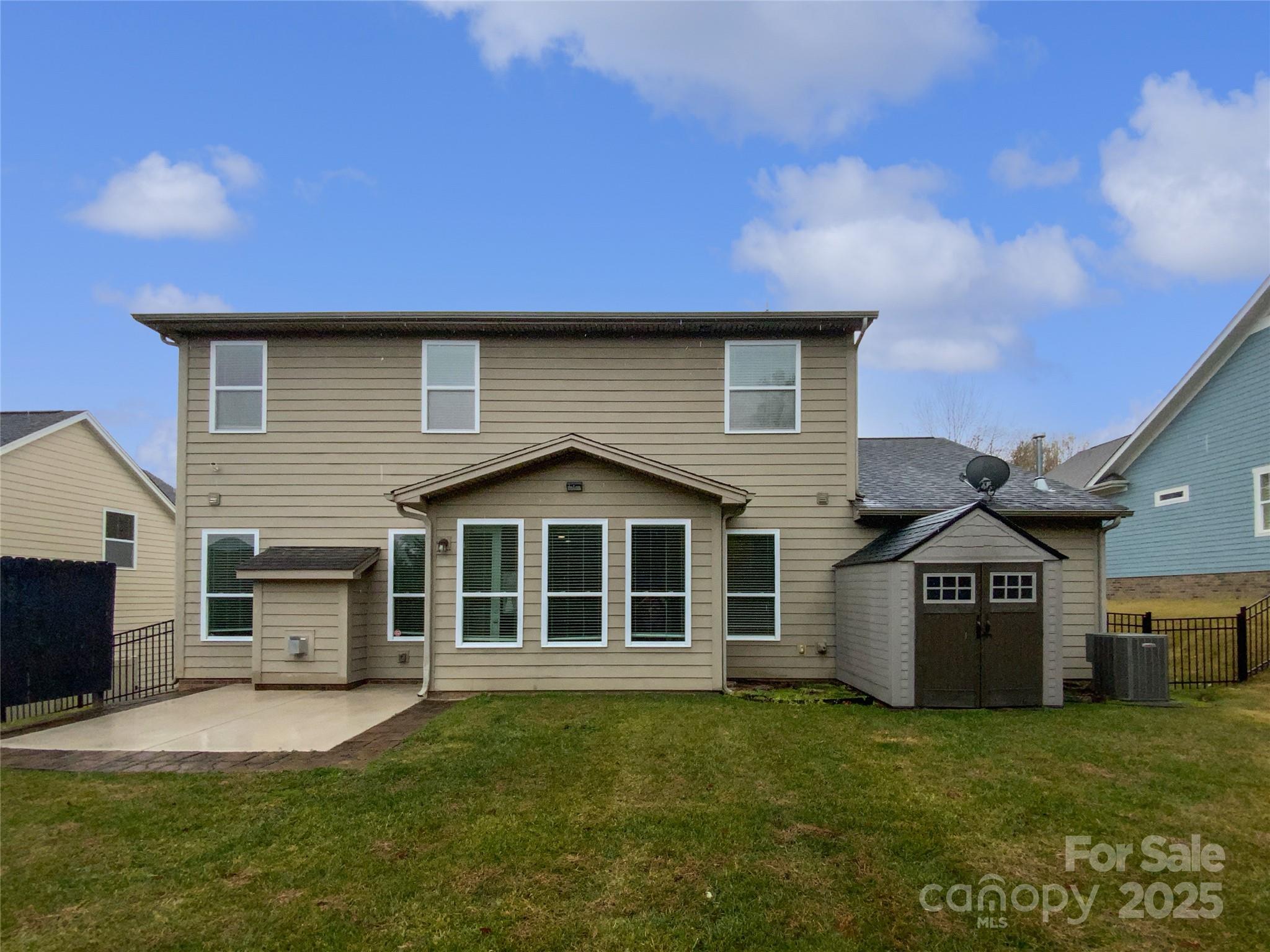 11317 Warfield Avenue