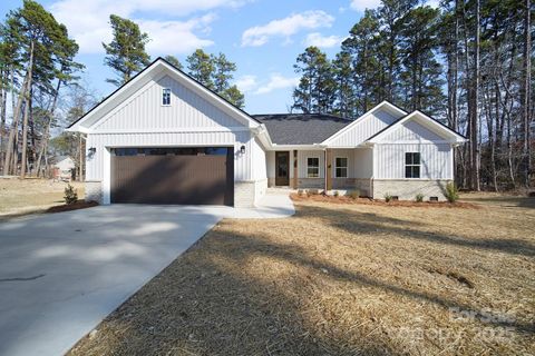 Photo of 969 Bay Drive, Oakboro, NC 28129 (MLS # 4333713)