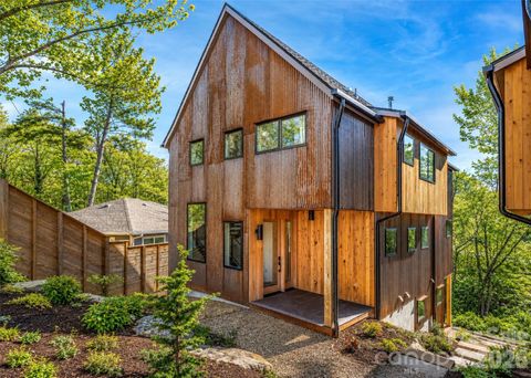 Photo of 173 Houston Place, Asheville, NC 28801 (MLS # 4325651)