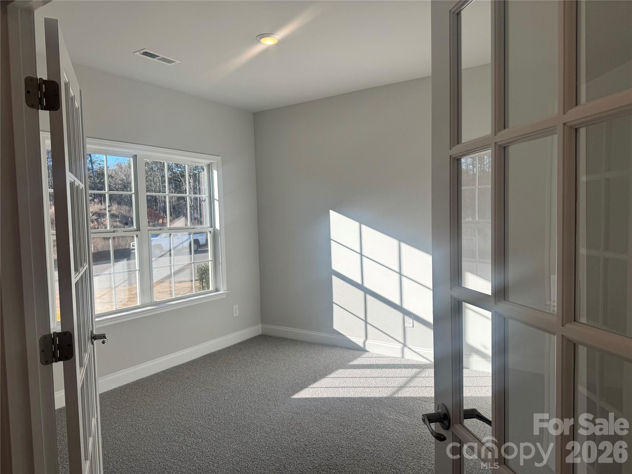 3934 Port Richmond Avenue 98