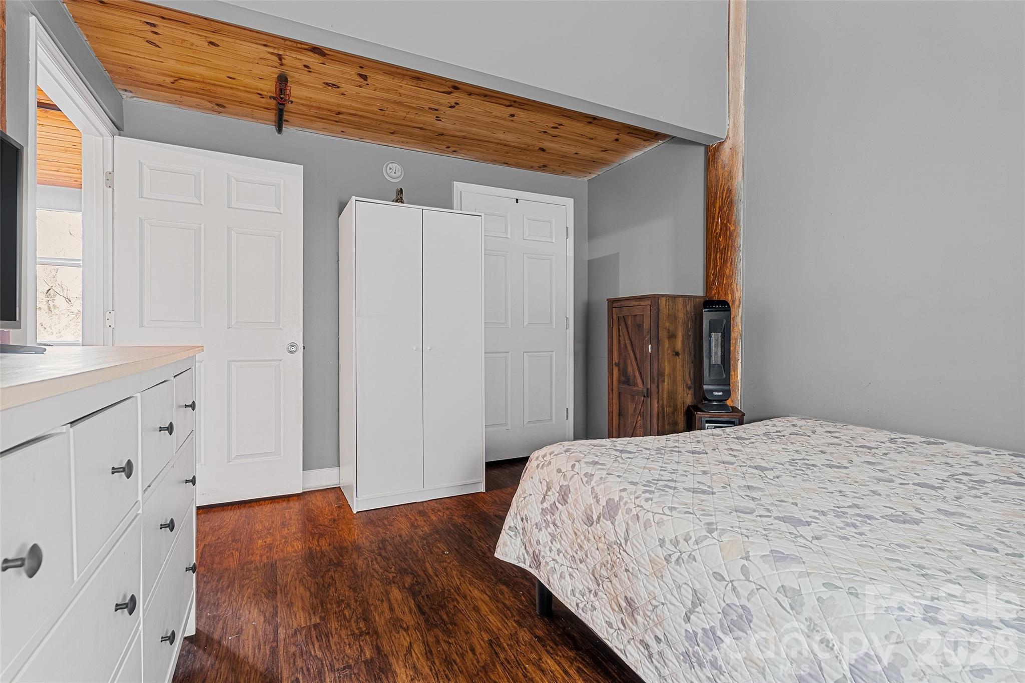 FoxRidge Lofts - Residential