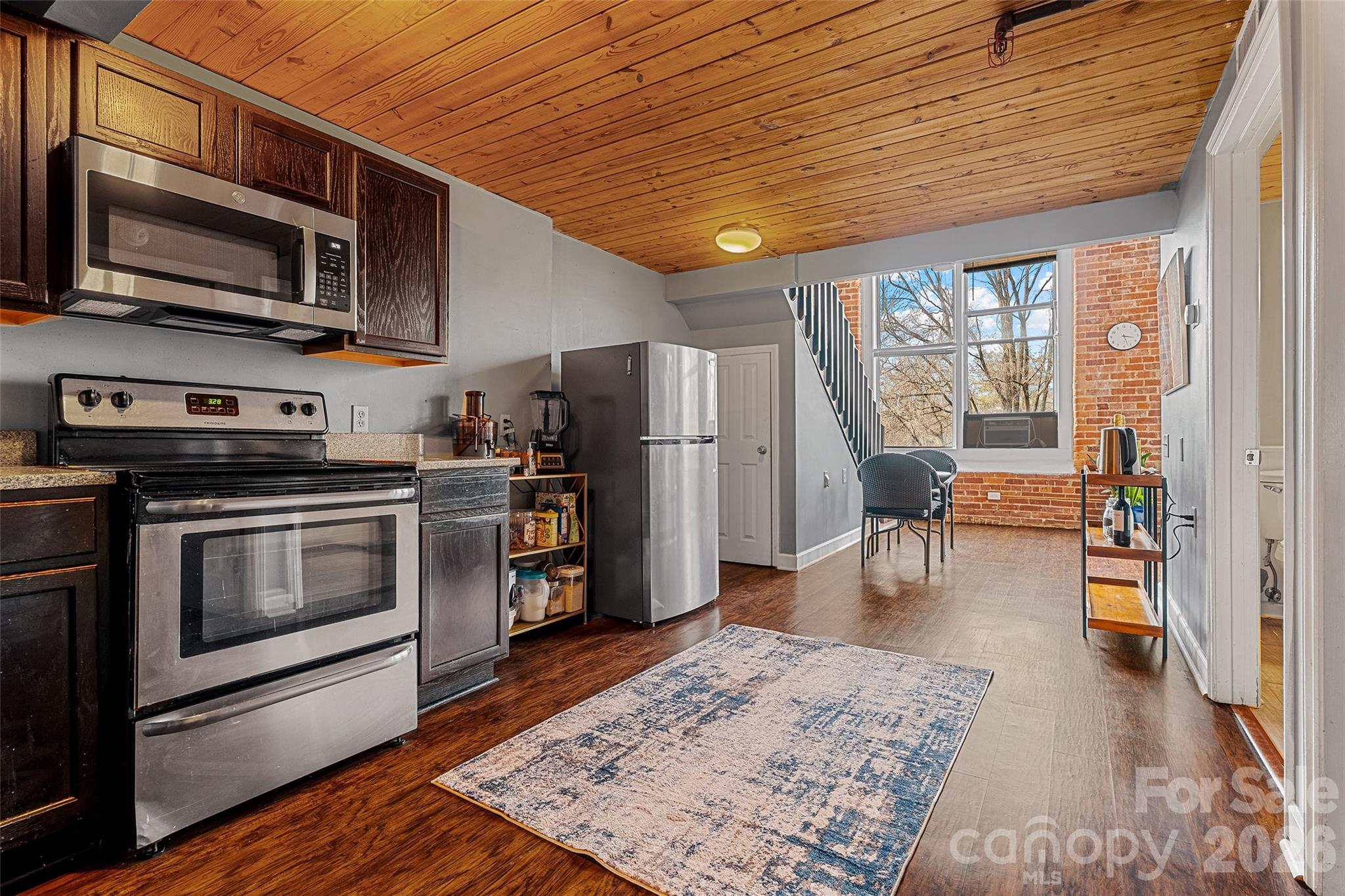 FoxRidge Lofts - Residential