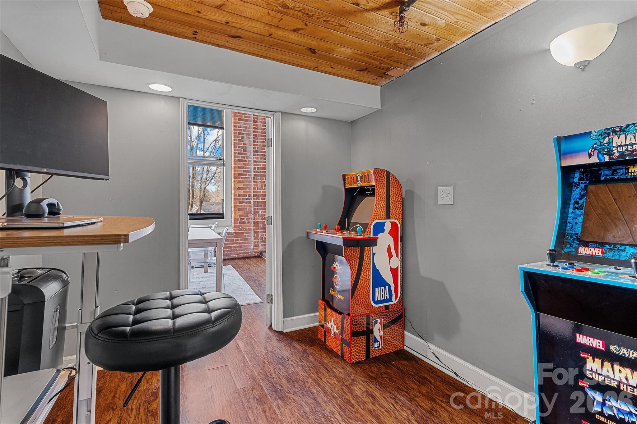 FoxRidge Lofts - Residential