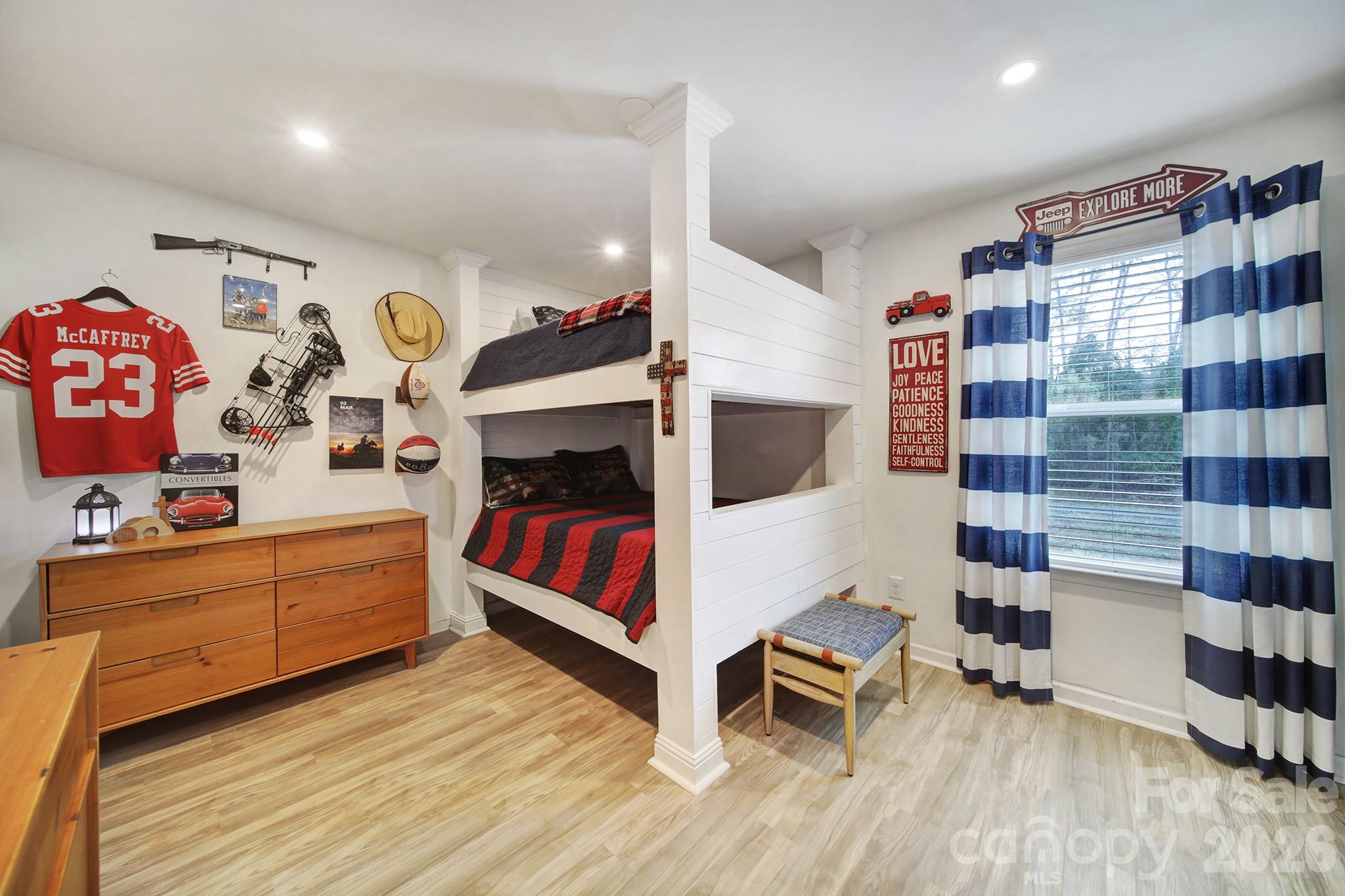 The Pinnacle at Handsmill - Residential