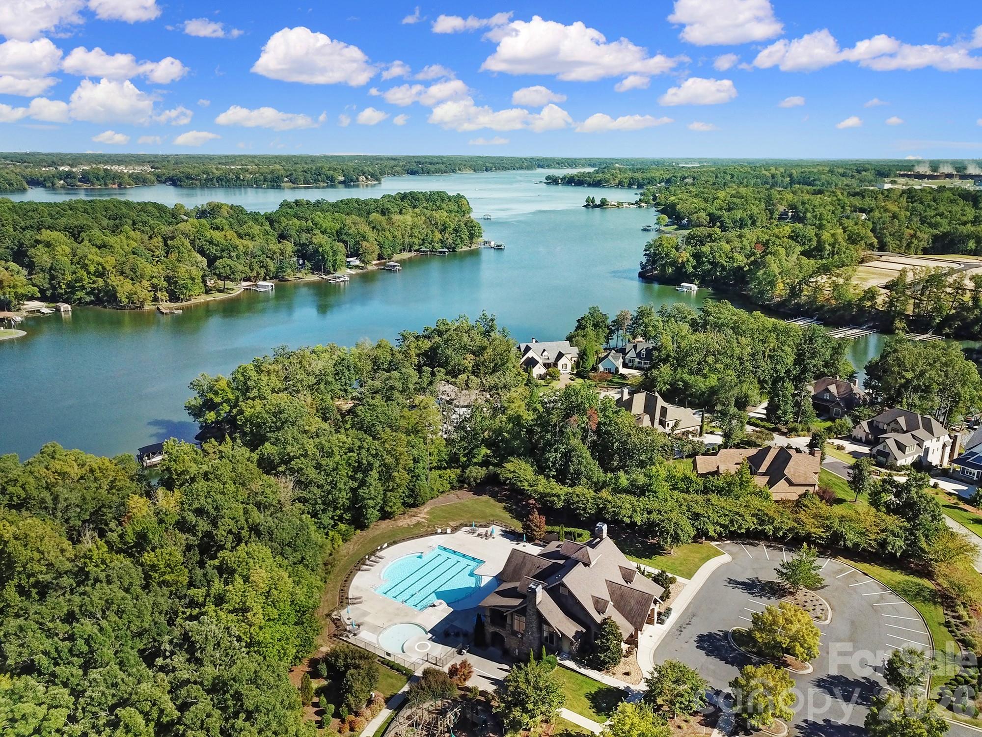 The Pinnacle at Handsmill - Residential