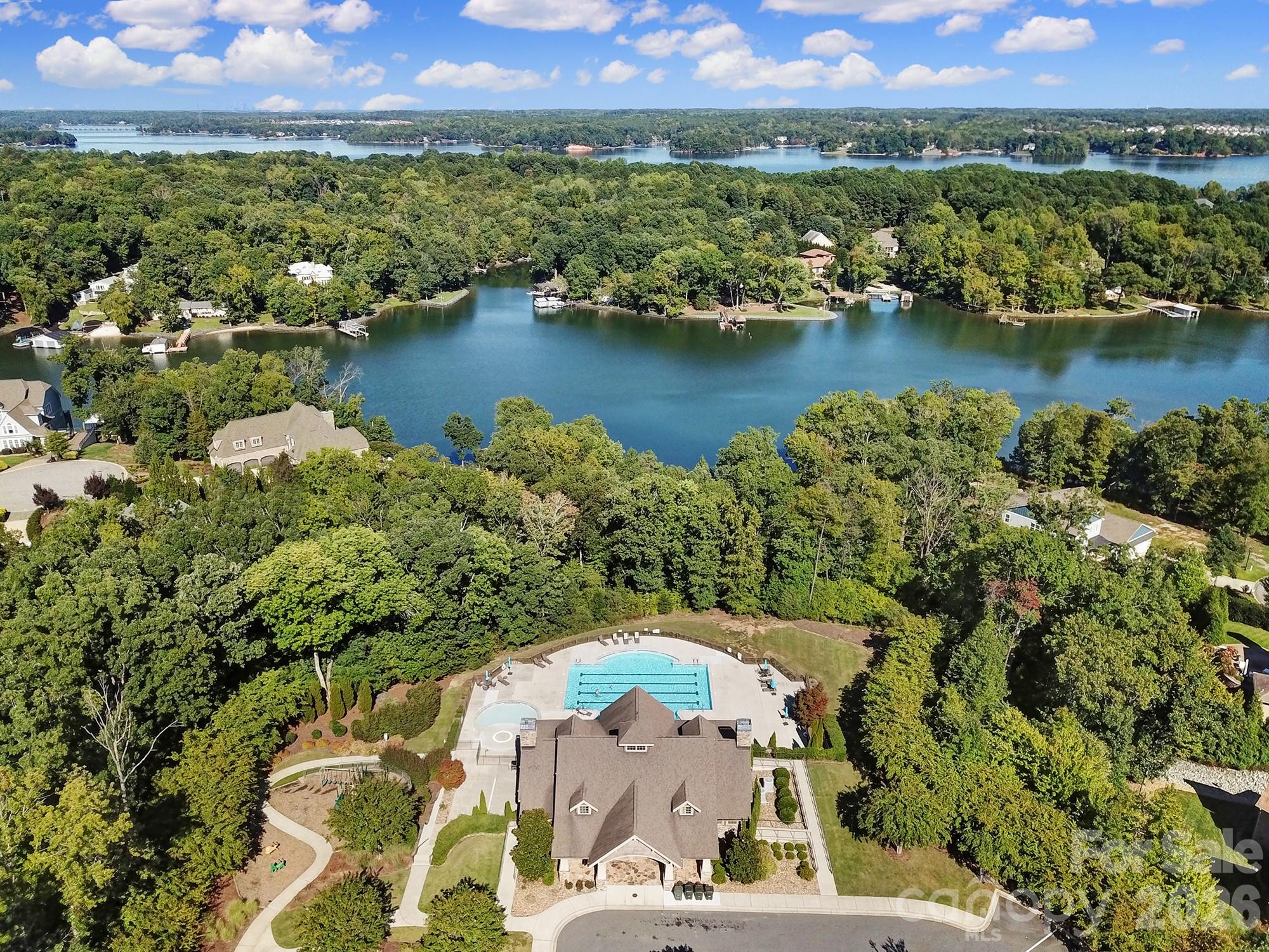 The Pinnacle at Handsmill - Residential