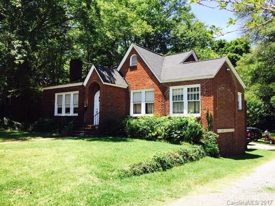 Beautiful home located in one of Rock Hill’s most desired locations. Have the chance to live across from Glencairn Gardens! This home has a ton of space, great bones and would give your buyers tons of opportunity to grow. Not only are you getting this home and it’s premium location you will also get the two additional lots in the back which will give you almost up to a half acre of land. This is a fixer-uppers dream. Don’t miss the opportunity with the amazing house.