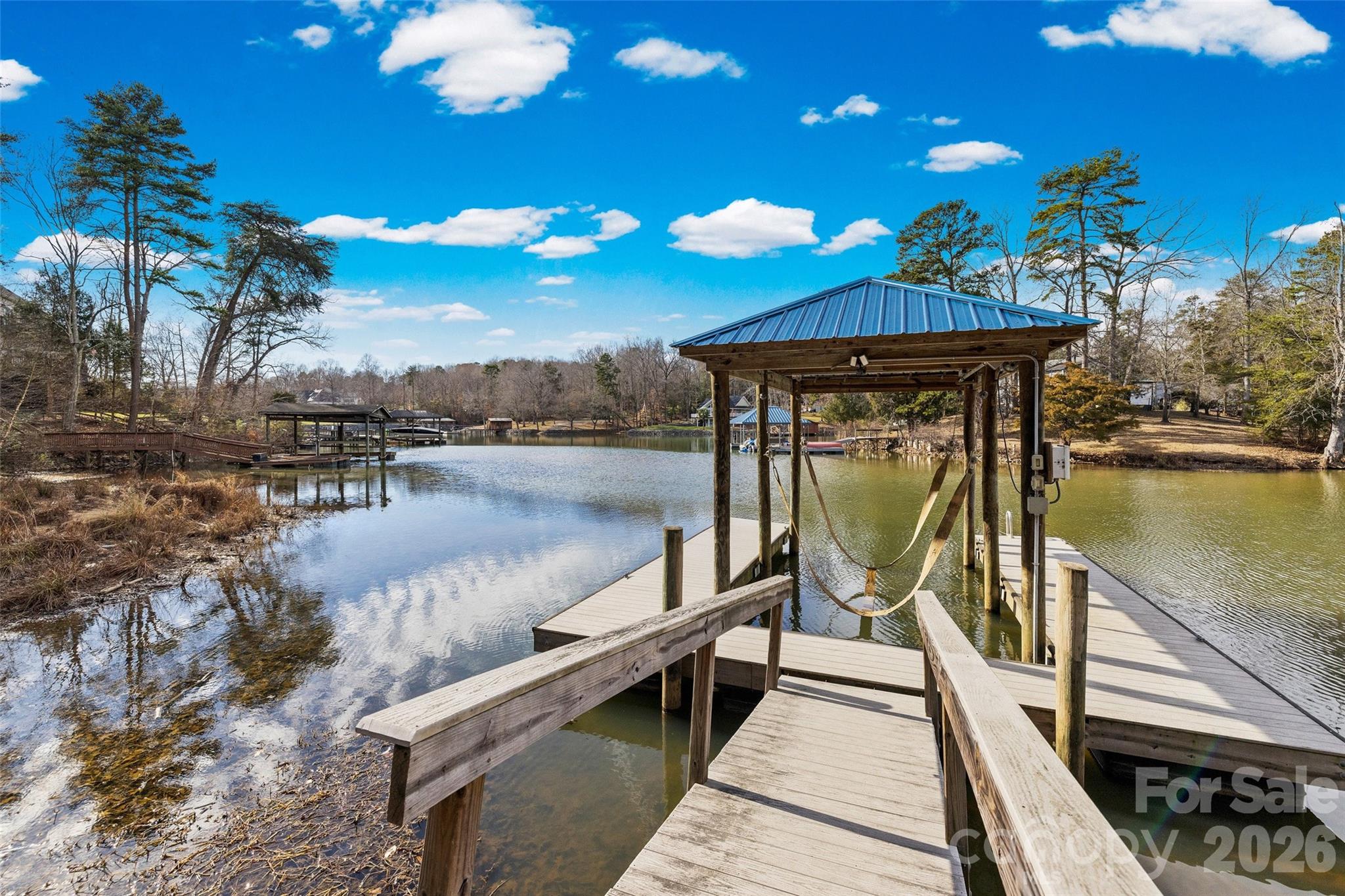 Tega Cay - Residential