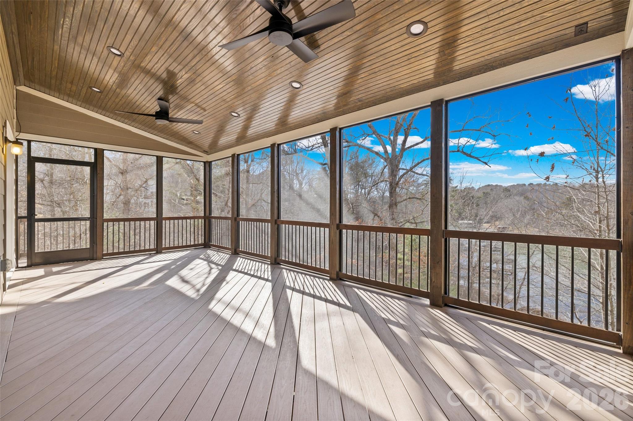 Tega Cay - Residential