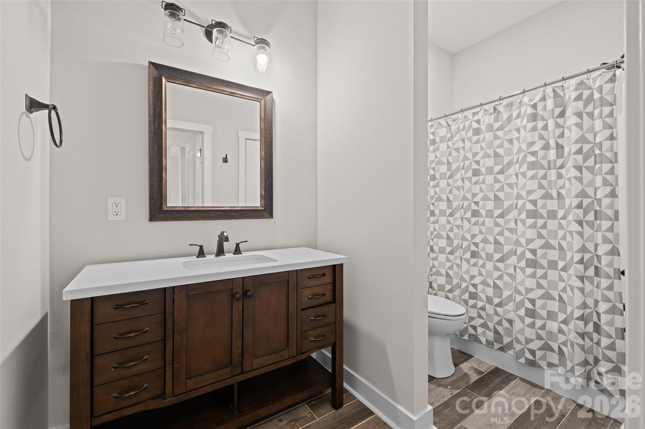 Tega Cay - Residential