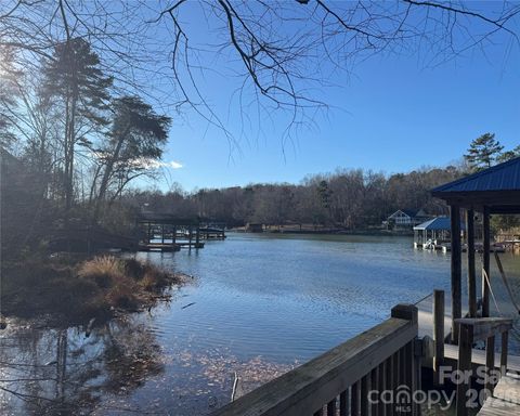 12039 Spinnaker Drive Tega Cay SC 29708