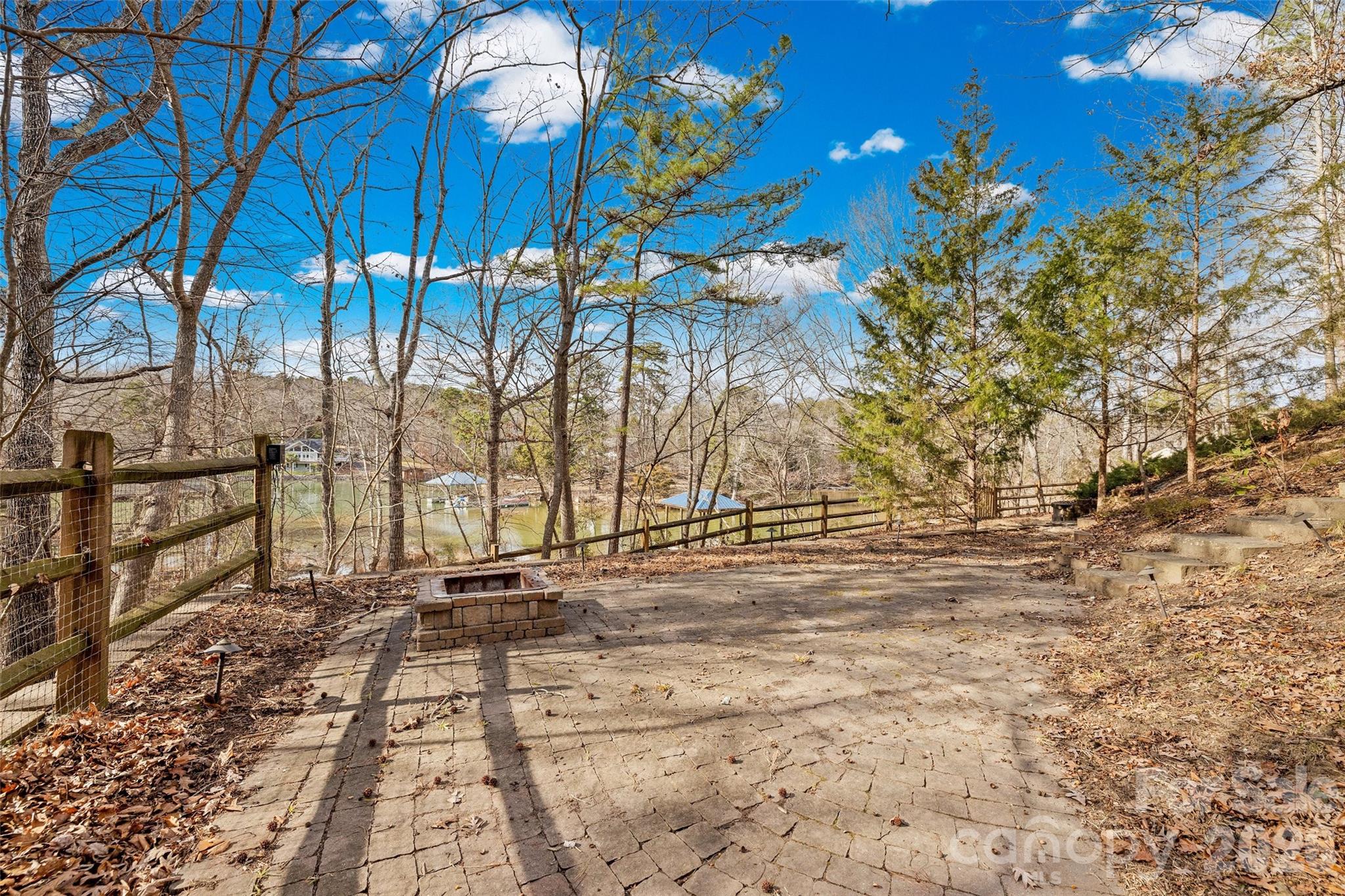 Tega Cay - Residential