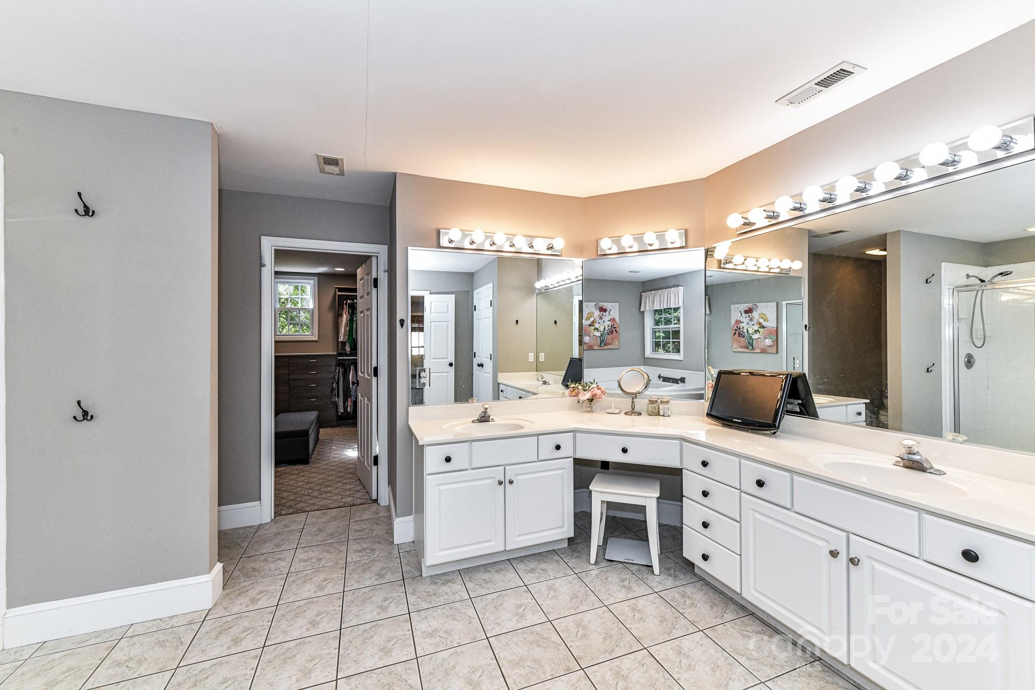 Cabin Creek - Residential