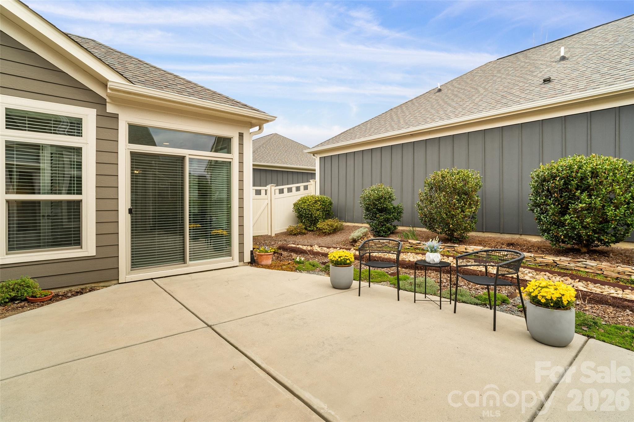 The Courtyards At Wesley Chapel - Residential