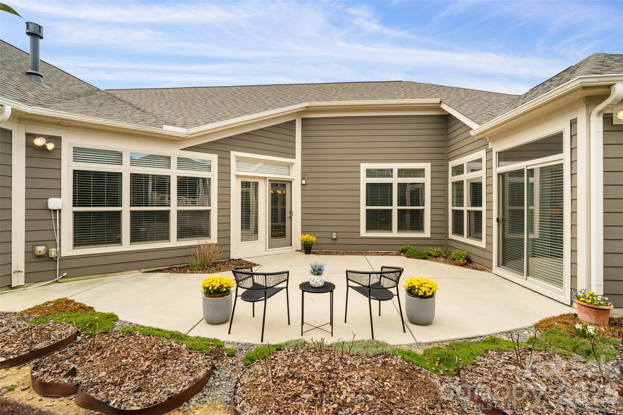 The Courtyards At Wesley Chapel - Residential