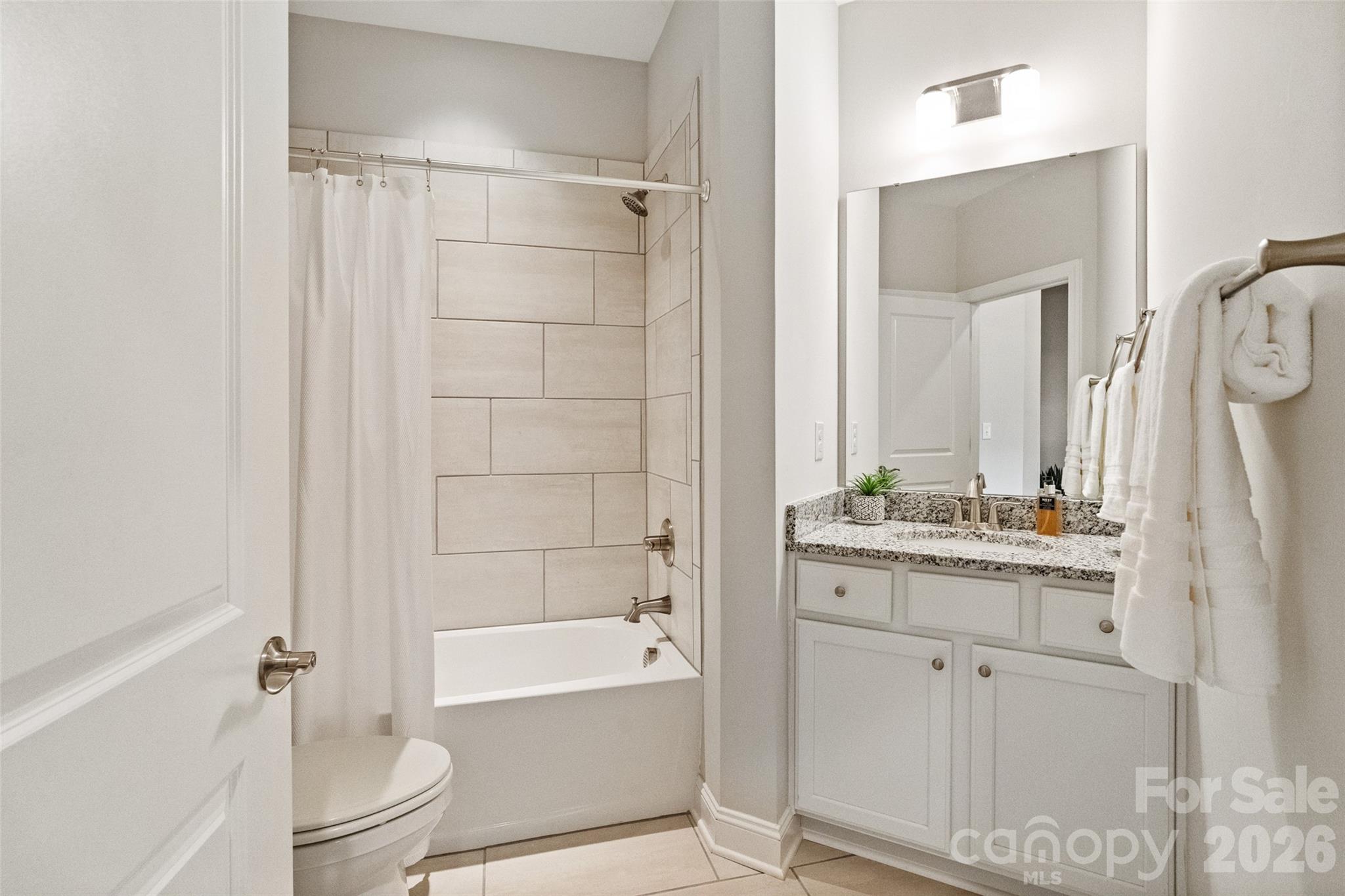 The Courtyards At Wesley Chapel - Residential