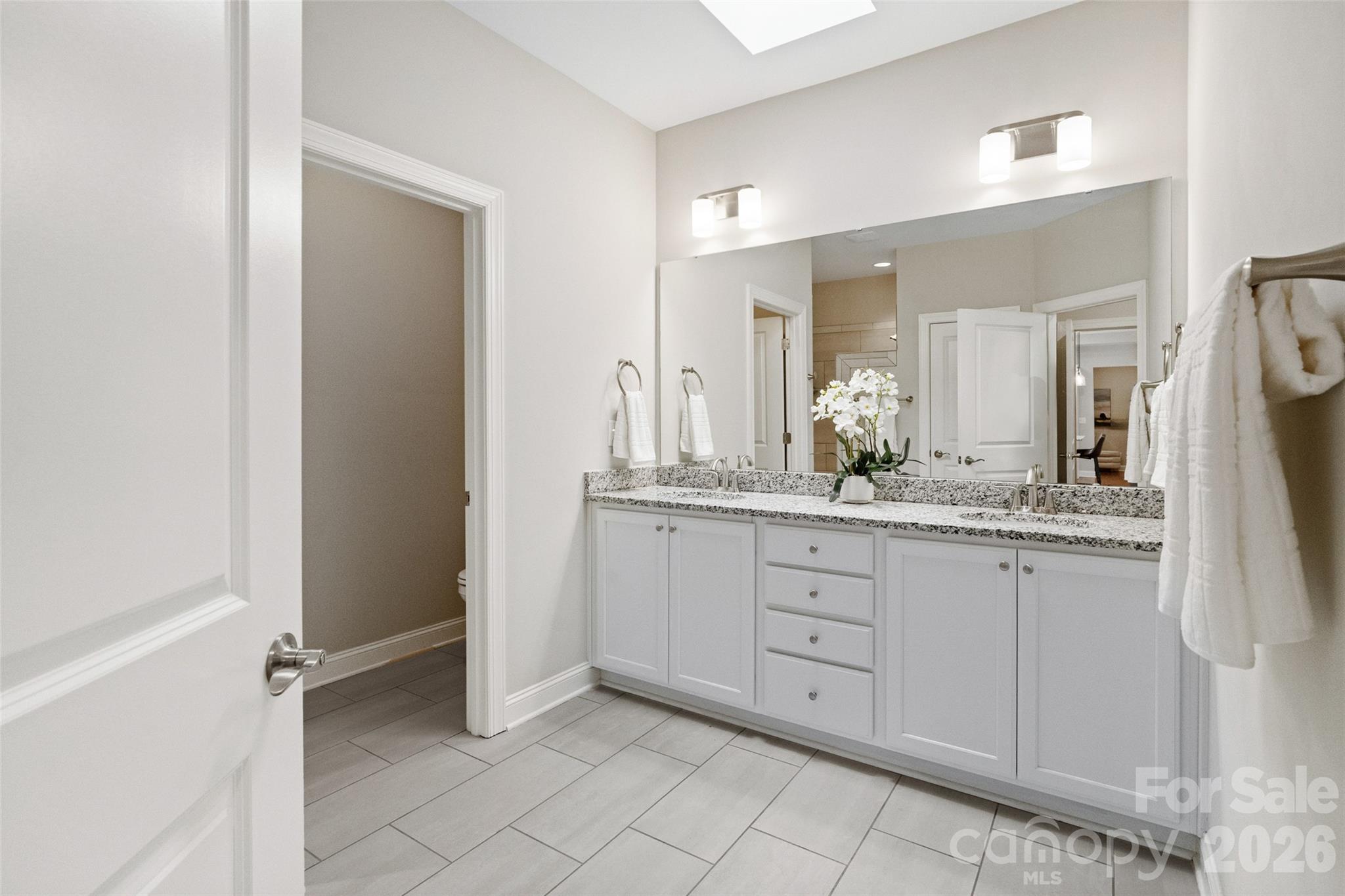 The Courtyards At Wesley Chapel - Residential