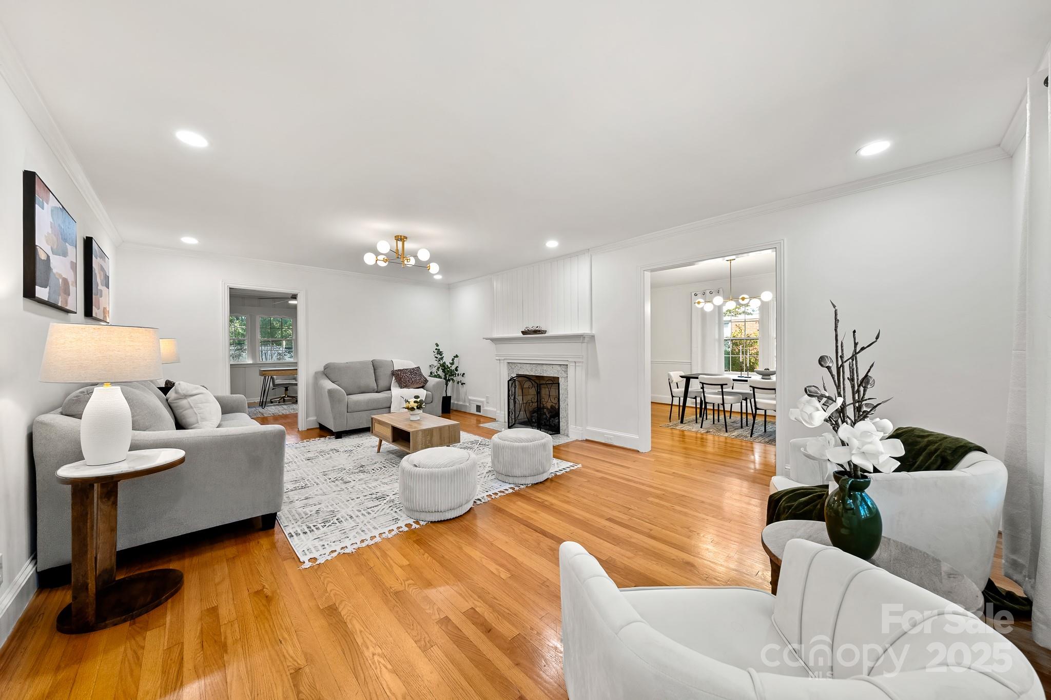 1081 Evergreen Circle