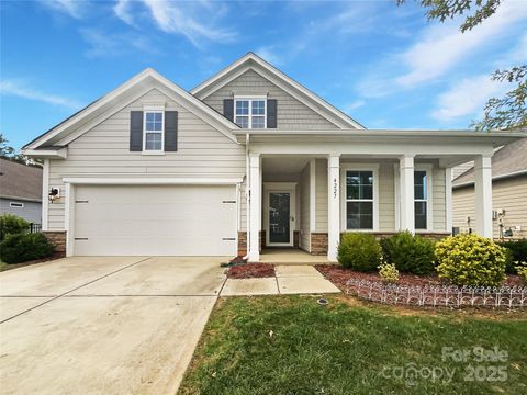 Photo of 4227 Legacy Drive, Denver, NC 28037 (MLS # 4311718)