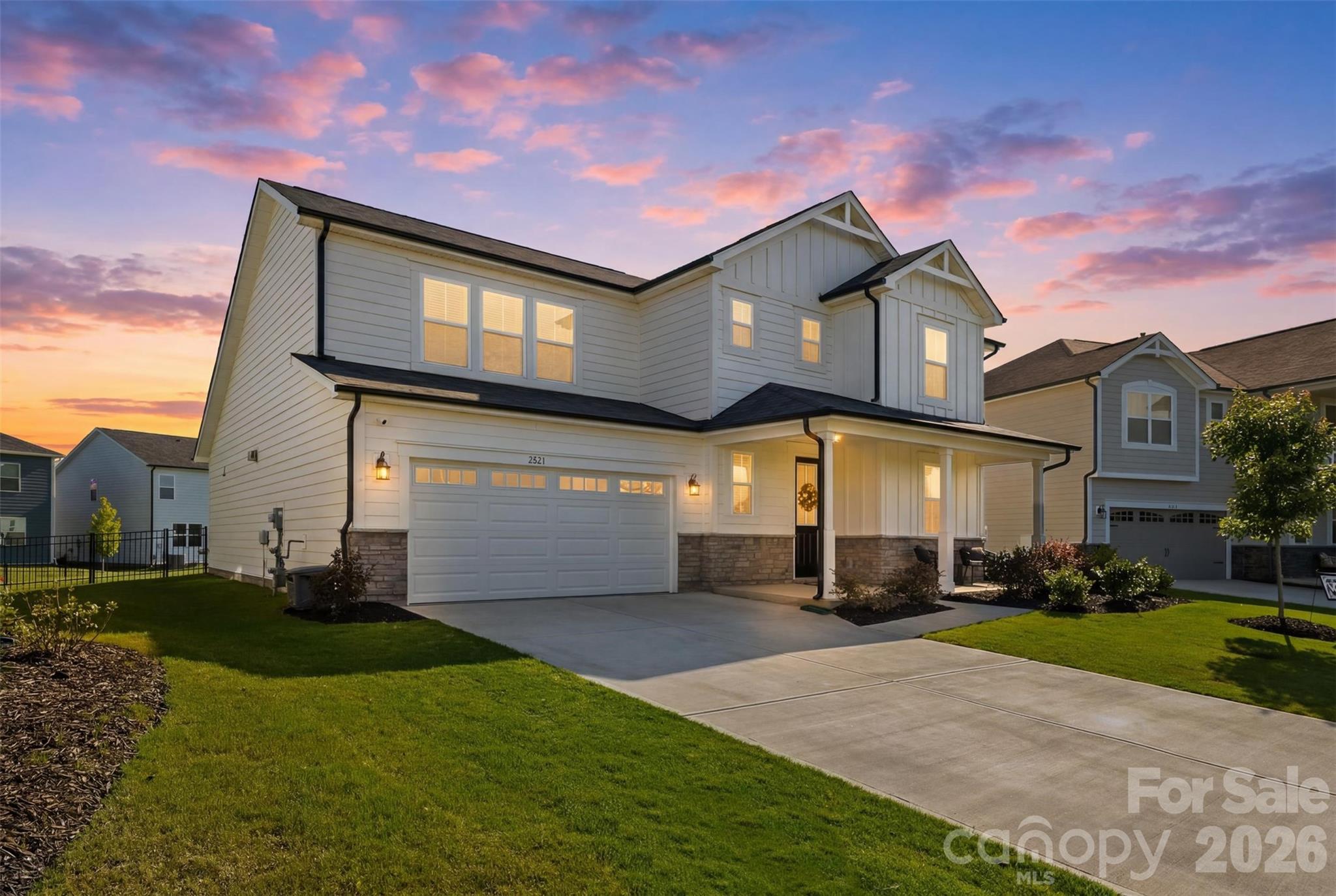 2621 Crimson Way