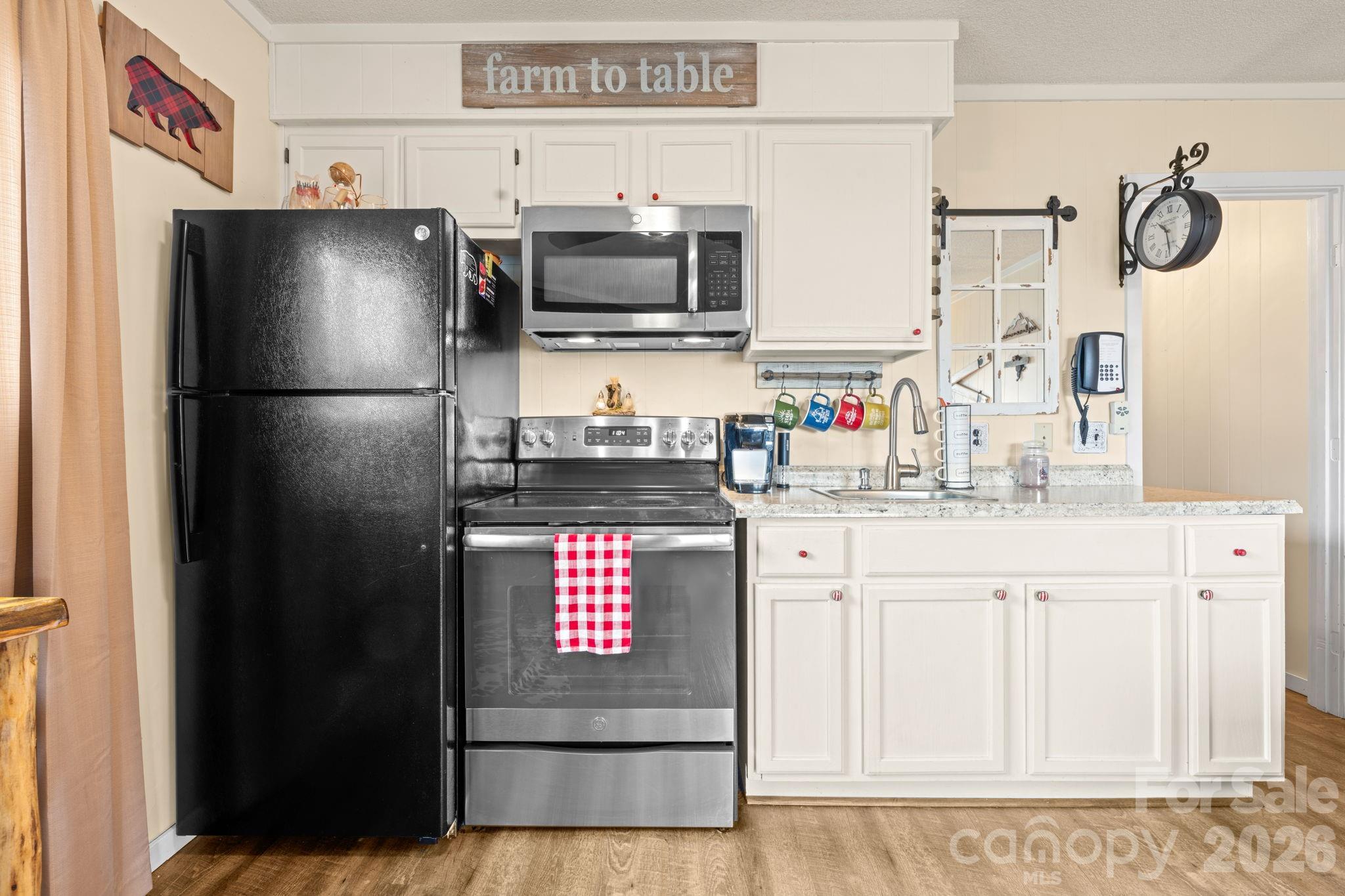 Pinnacle Inn - Residential