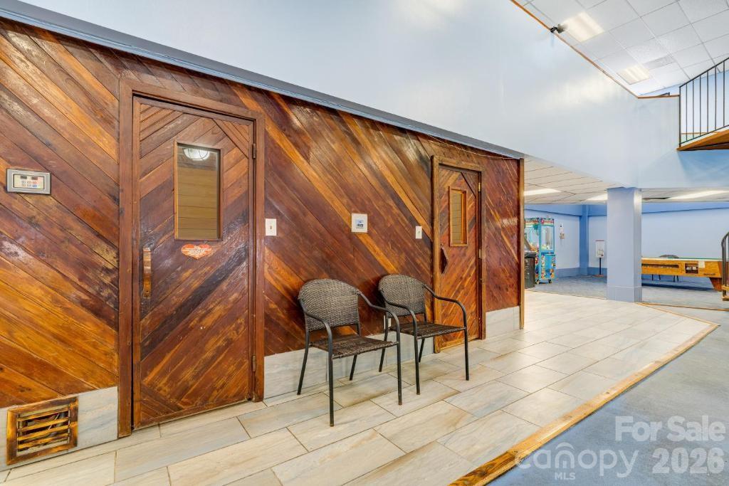 Pinnacle Inn - Residential