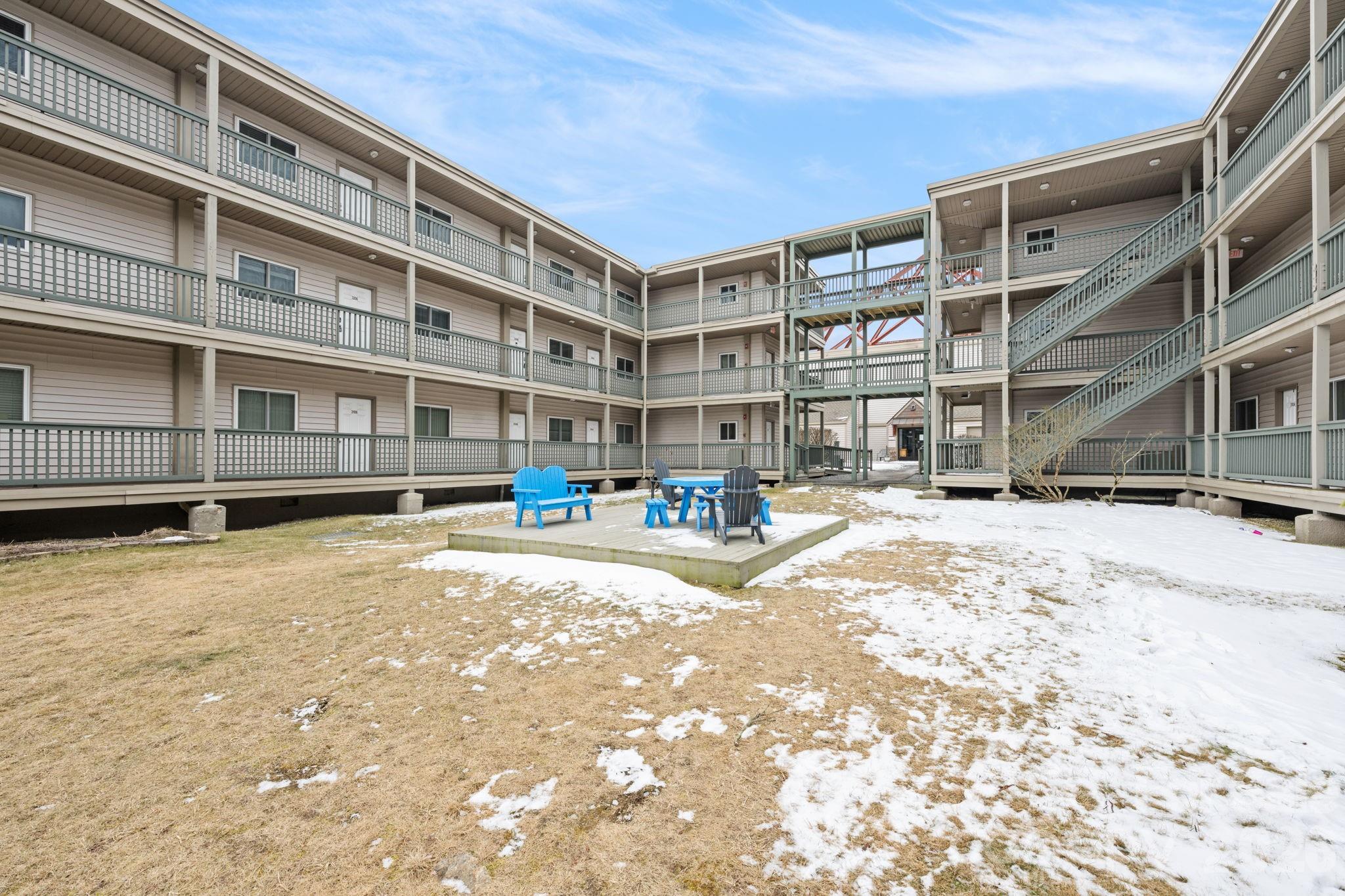 Pinnacle Inn - Residential