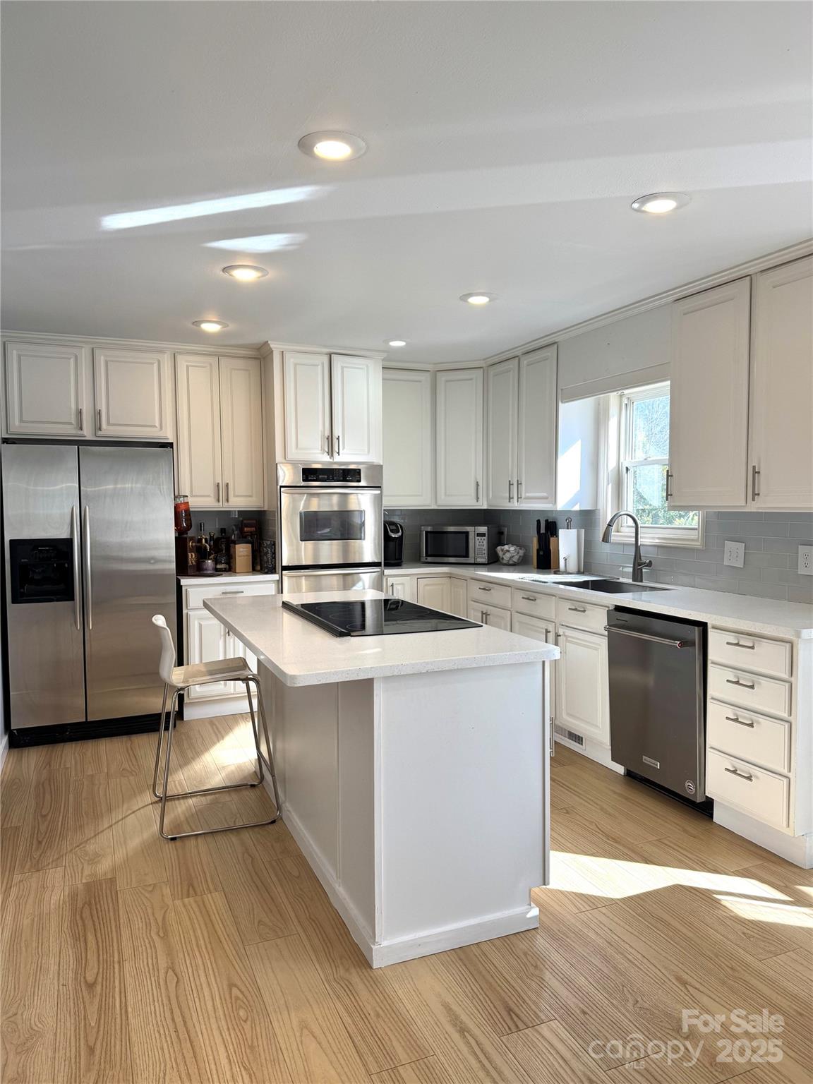 968 Plantation Drive