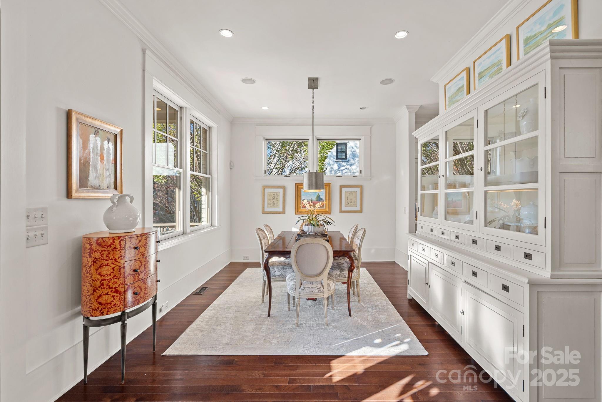 206 Meadowbrook Road