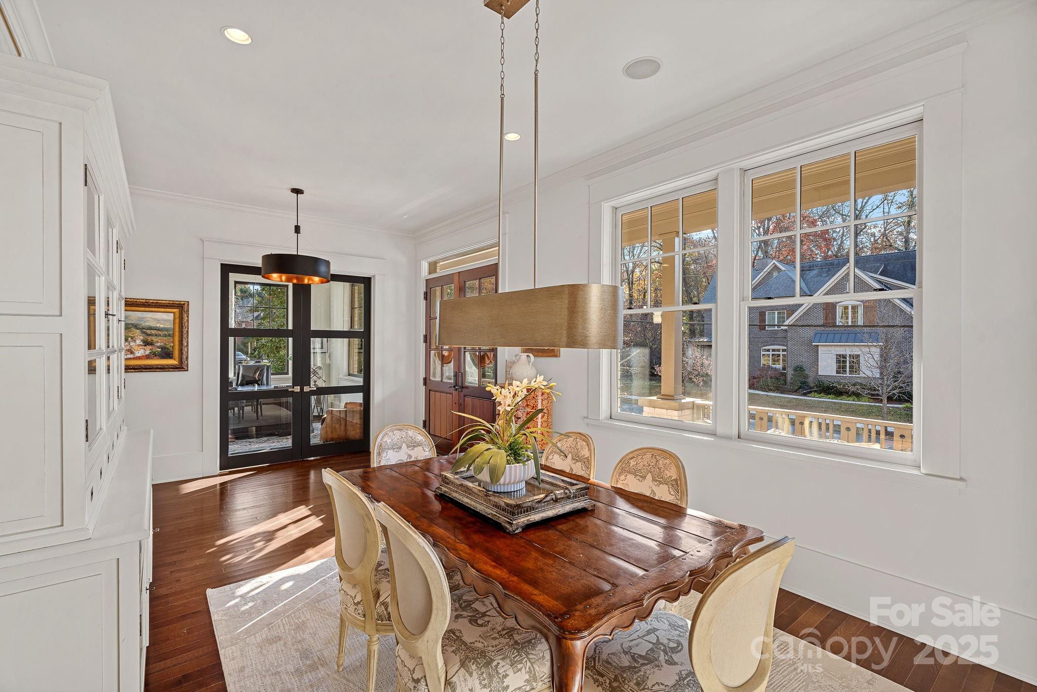 206 Meadowbrook Road