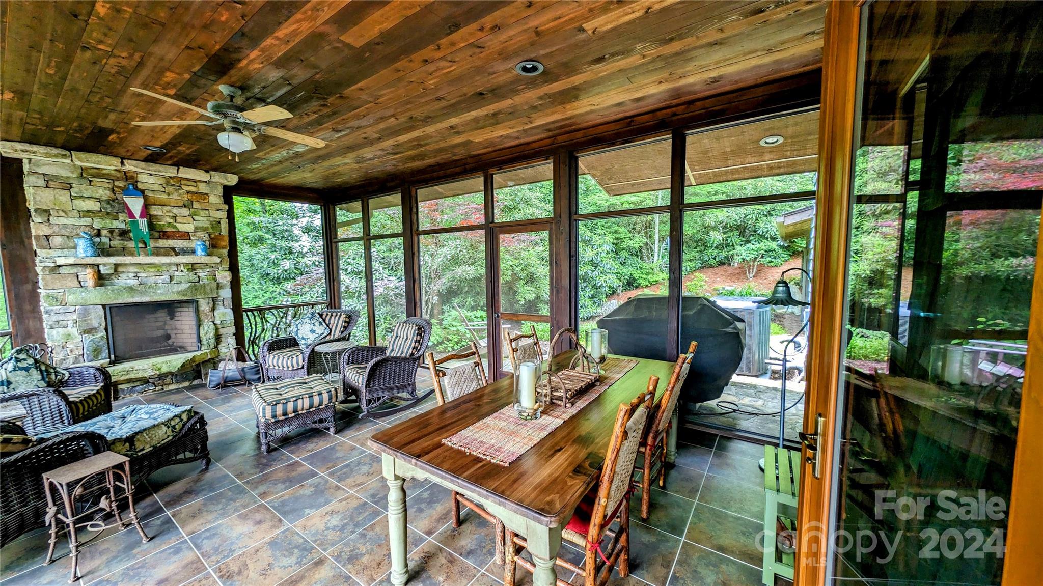 Lake Toxaway Estates - Residential