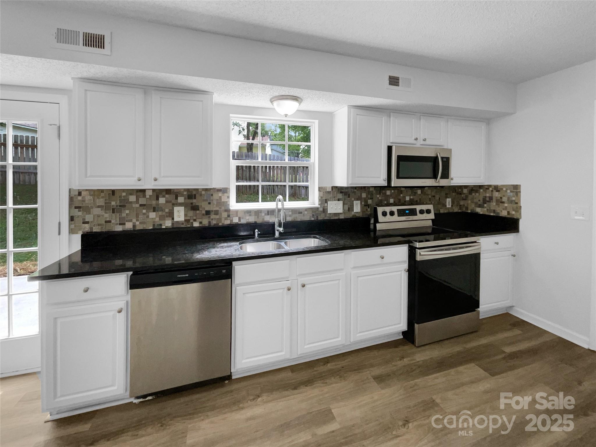 Forest Oaks - Residential