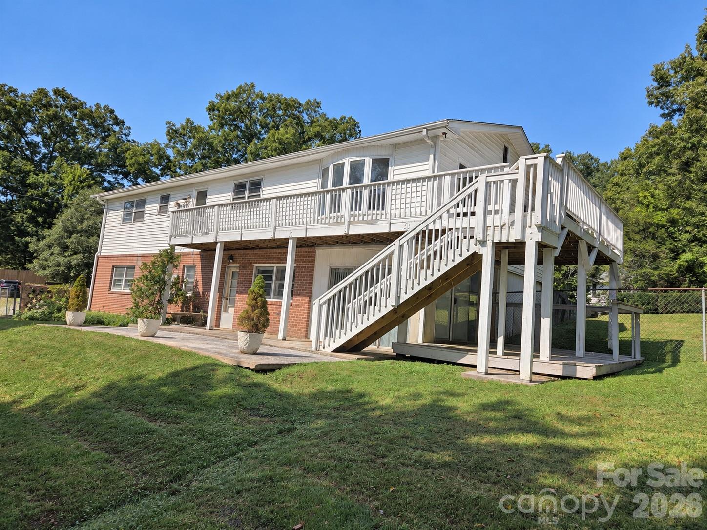 414 Heather Circle