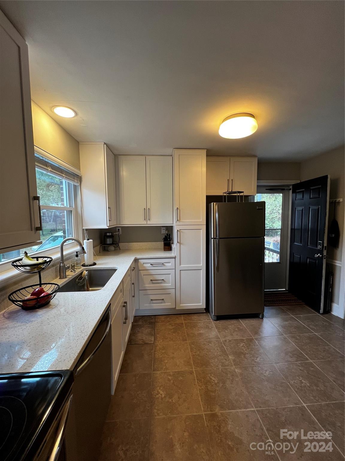 Country Club Heights - Residential Lease