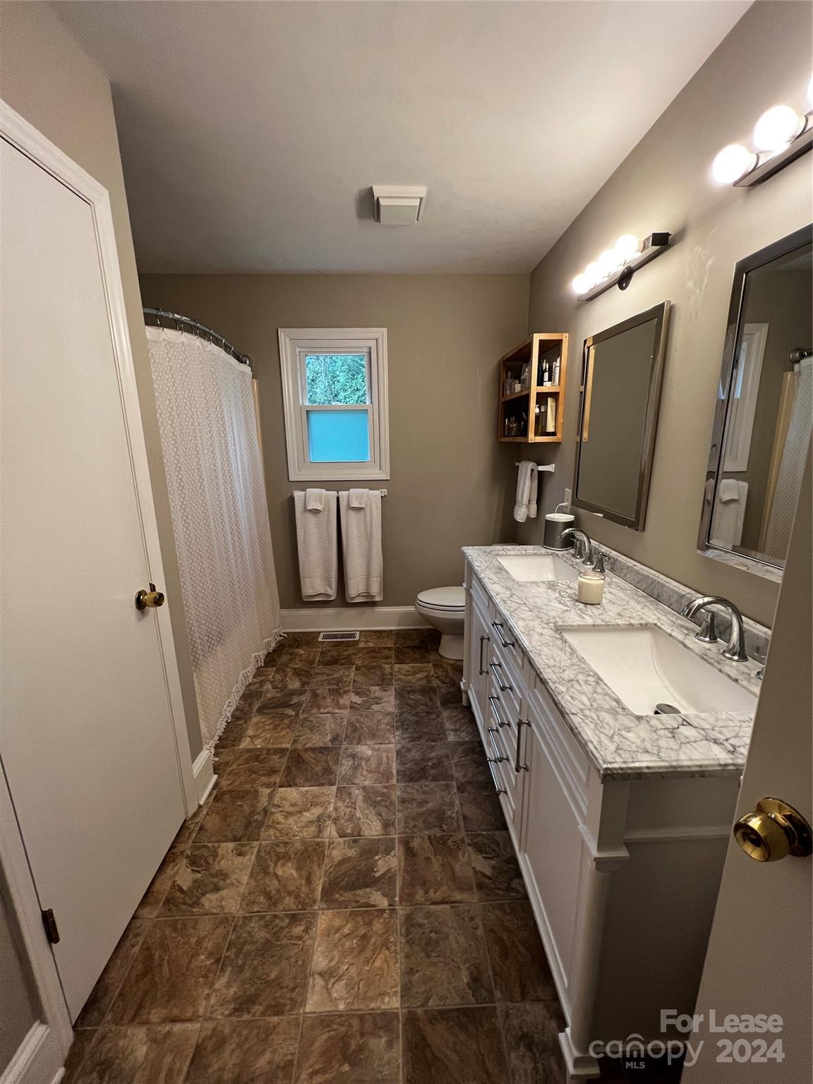 Country Club Heights - Residential Lease