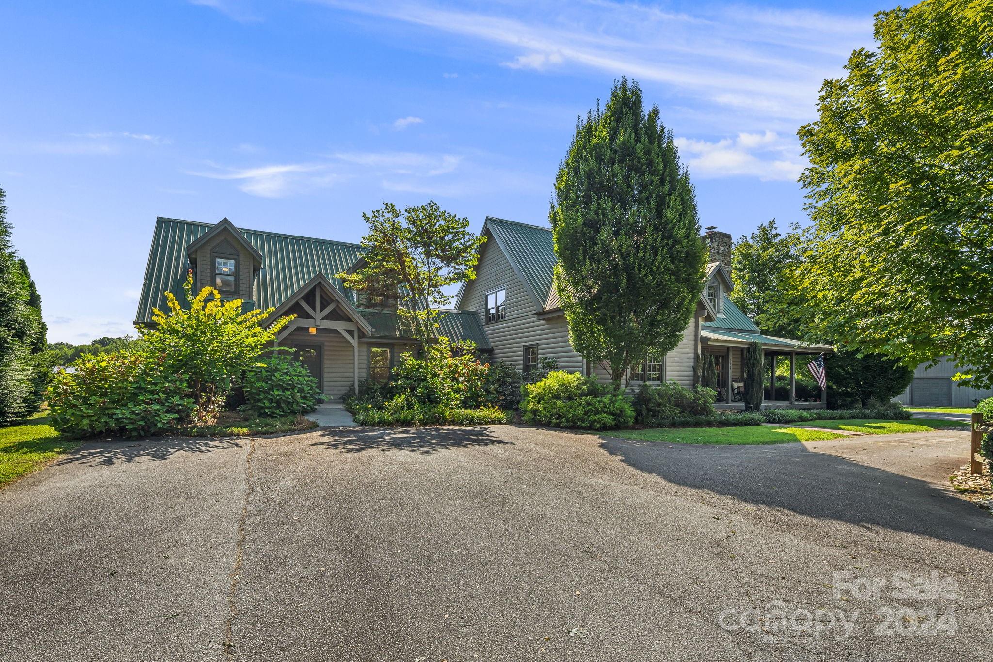 The Village At Averys Creek - Residential