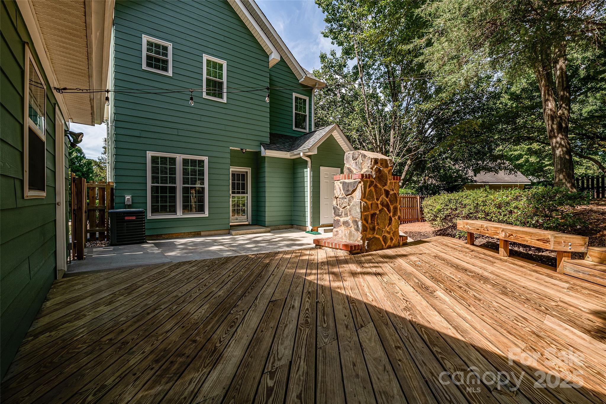8232 Ballymore Court