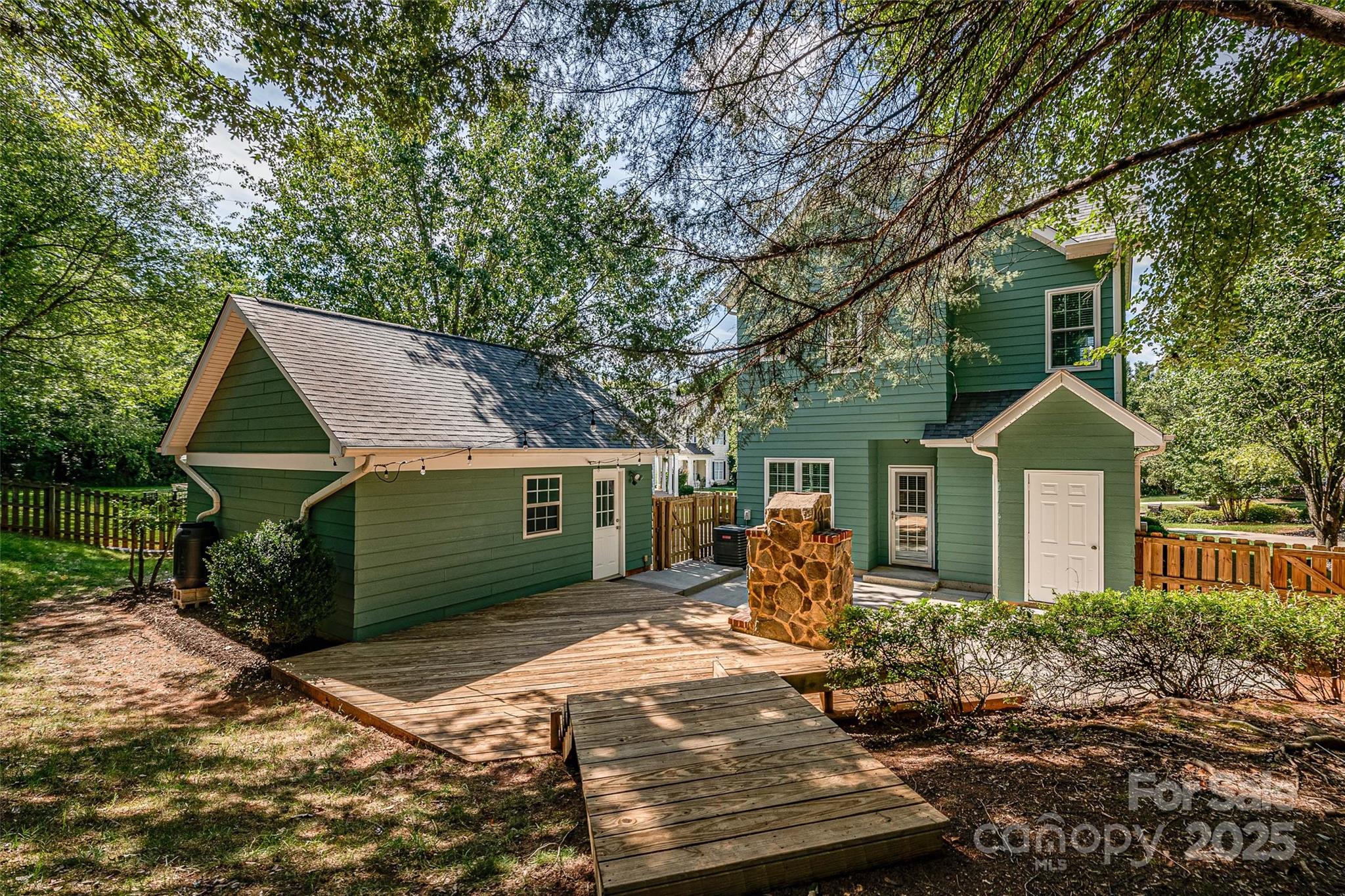 8232 Ballymore Court