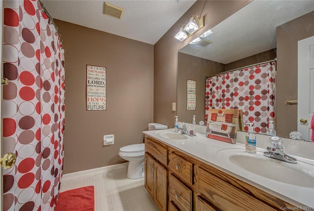 Colony Woods - Residential